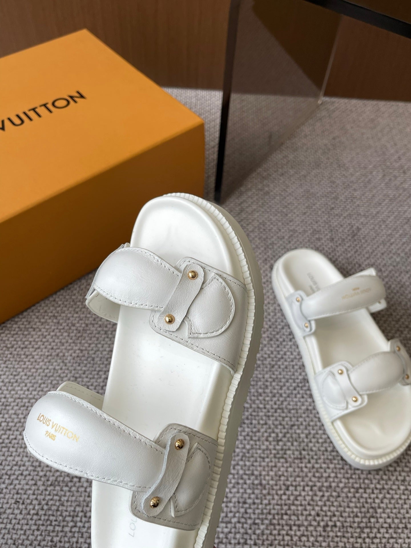 LuxluxHouse Best Quality Women Shoes Louis Vuitton