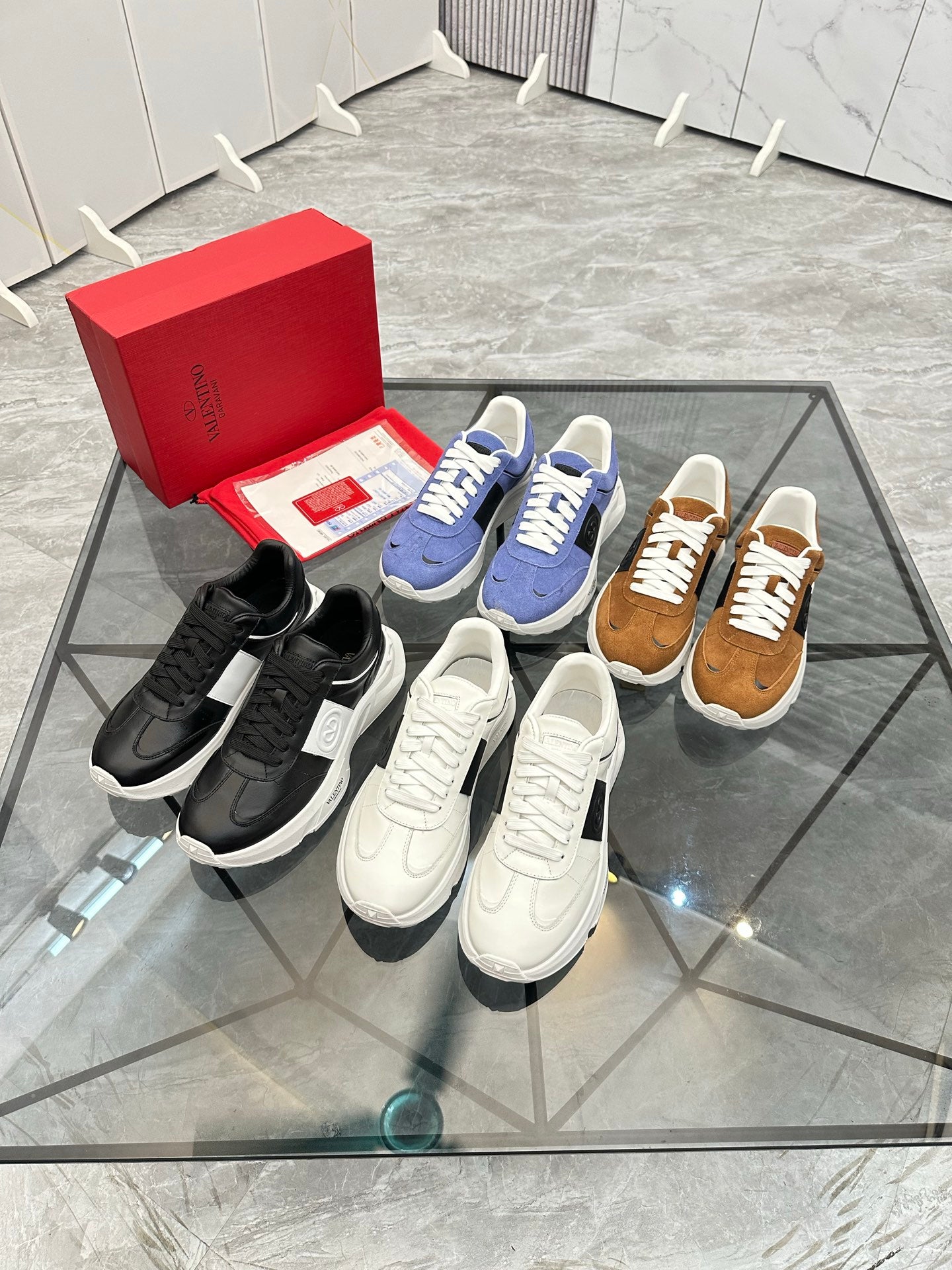 LuxluxHouse Best Quality Shoes Valentino