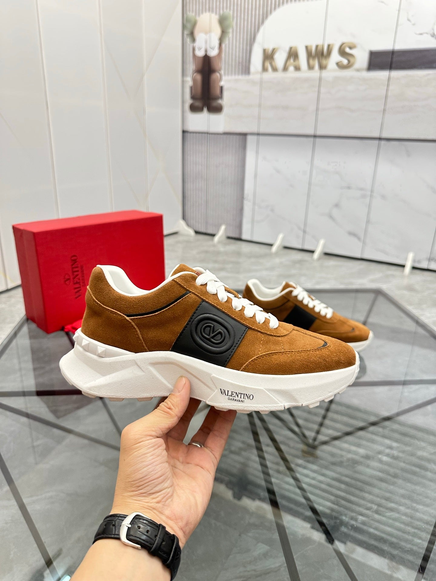 LuxluxHouse Best Quality Shoes Valentino
