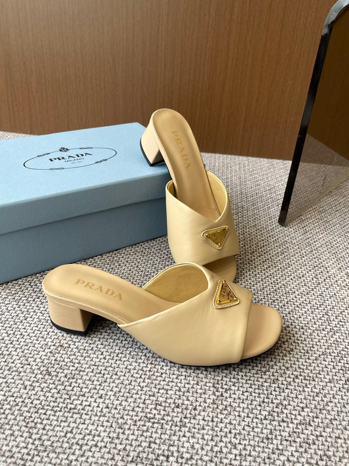 LuxluxHouse Best Quality Women Shoes Prada