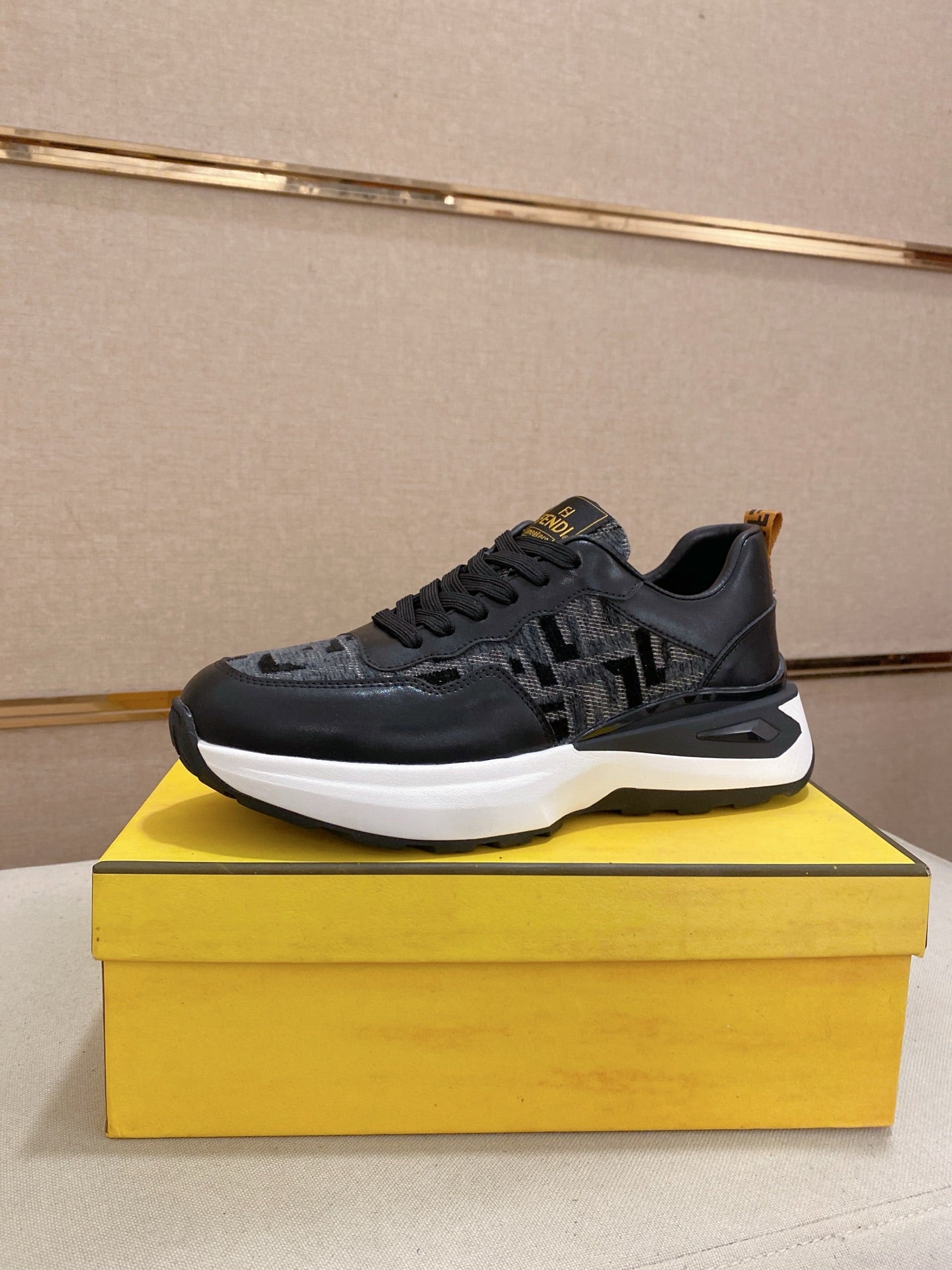 LuxluxHouse Best Quality Shoes Fendi