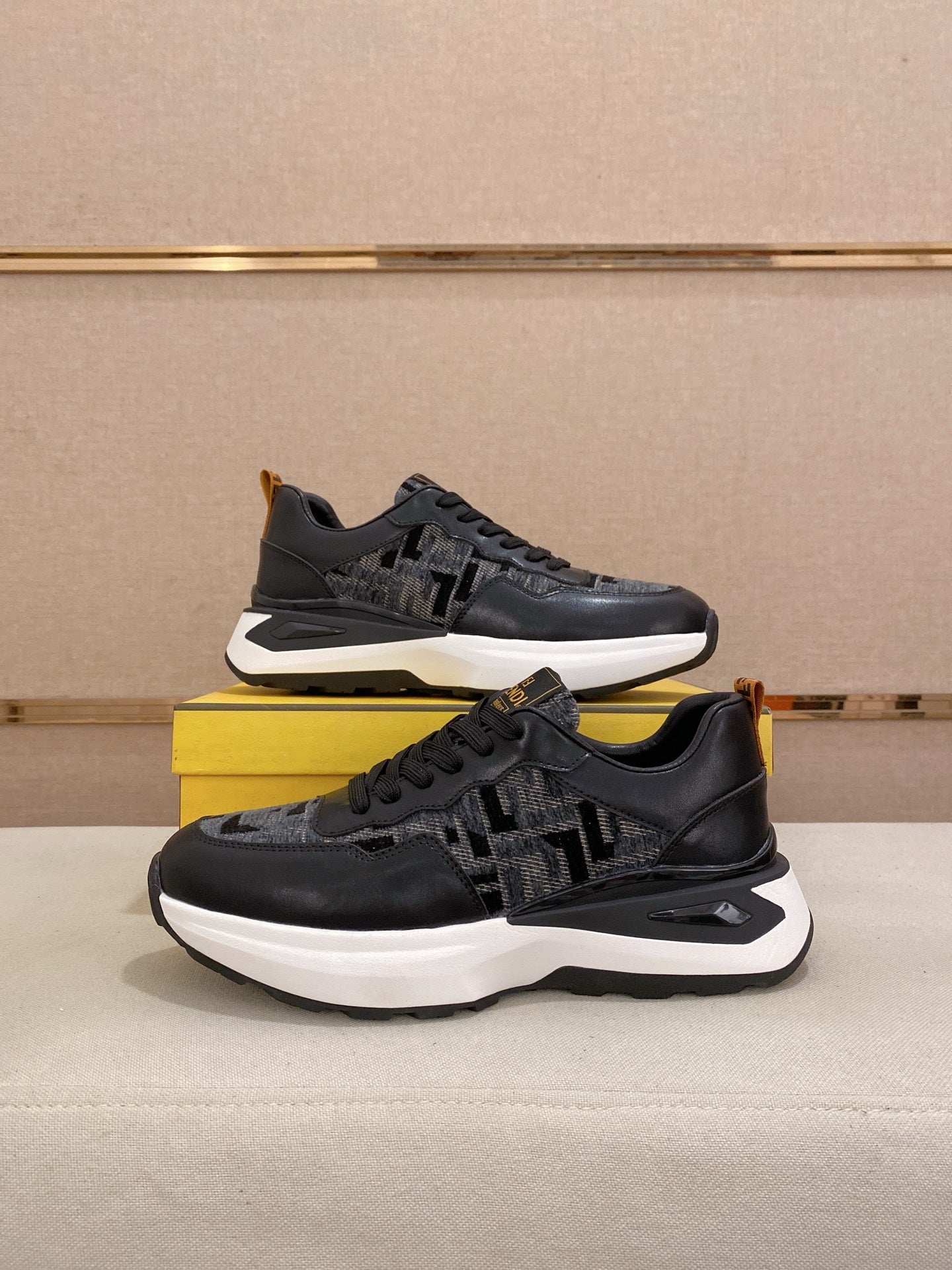 LuxluxHouse Best Quality Shoes Fendi