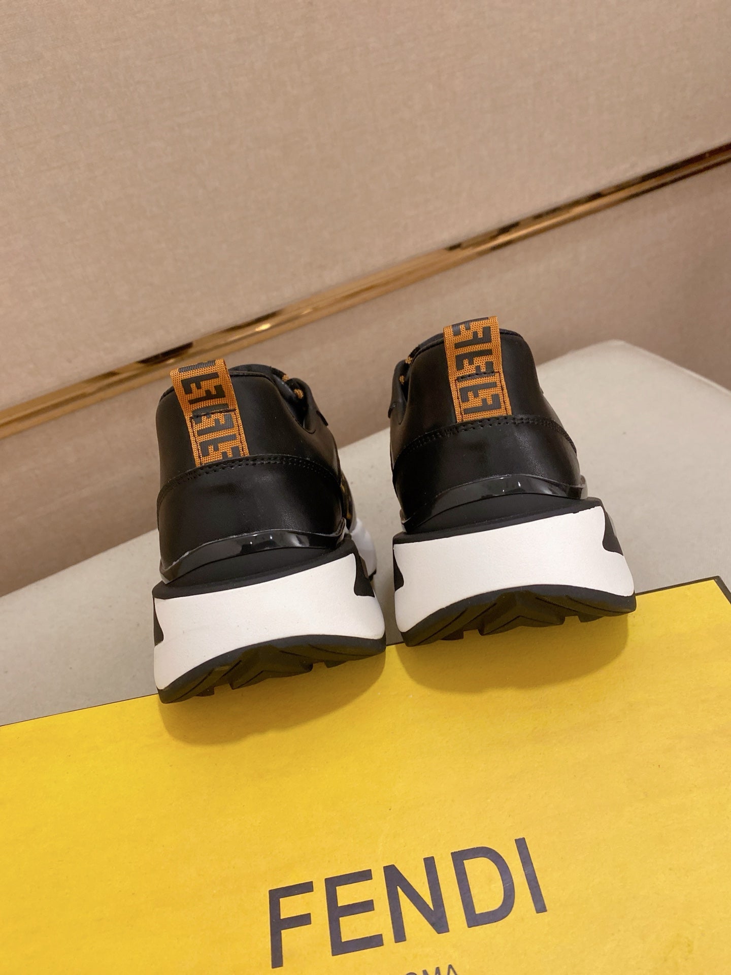 LuxluxHouse Best Quality Shoes Fendi