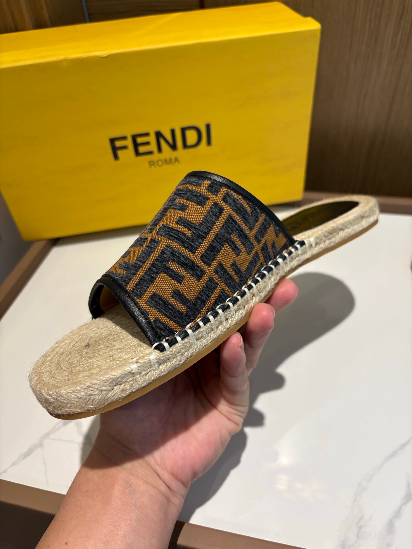 LuxluxHouse Best Quality Sandals Fendi