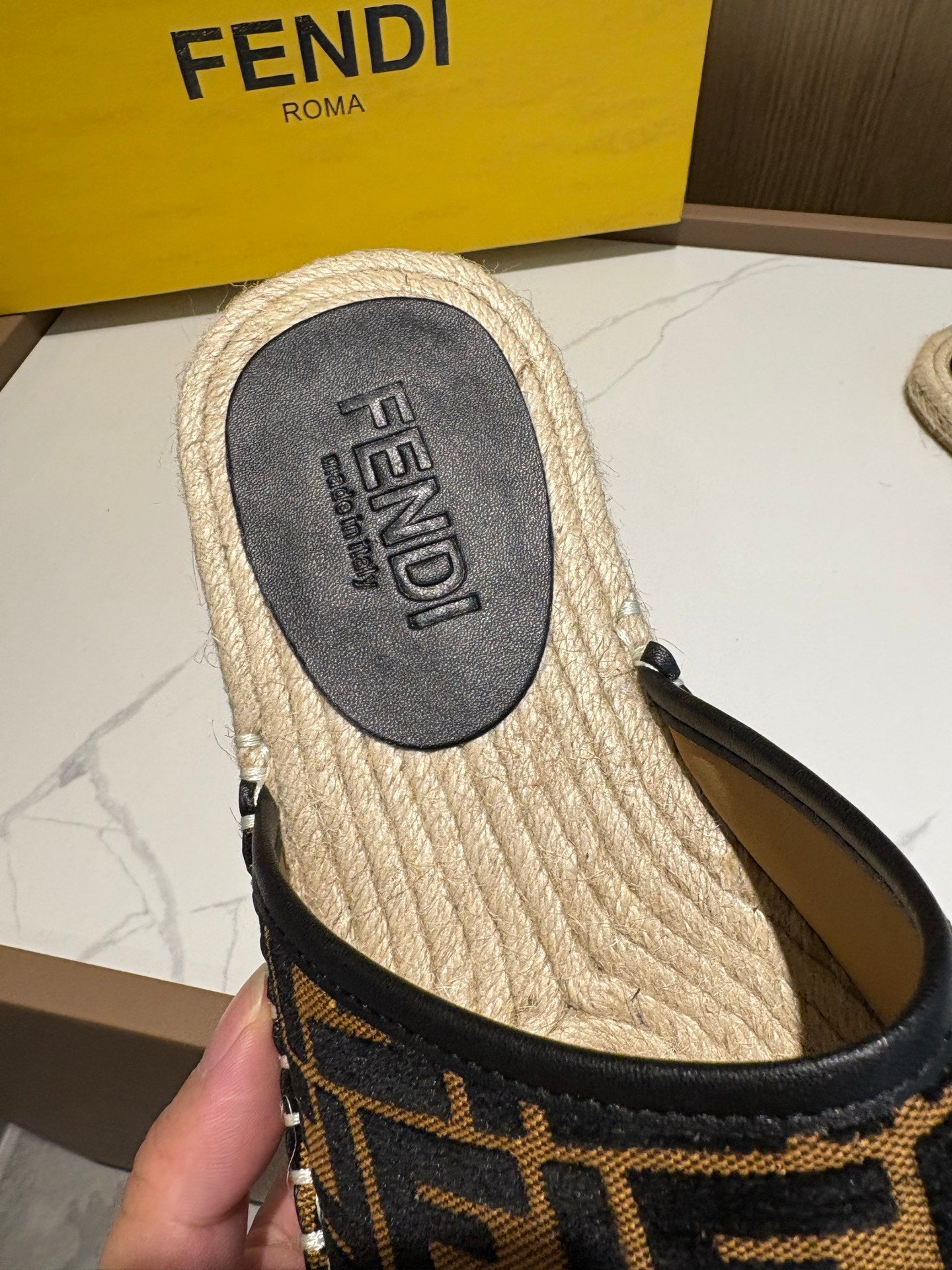 LuxluxHouse Best Quality Sandals Fendi