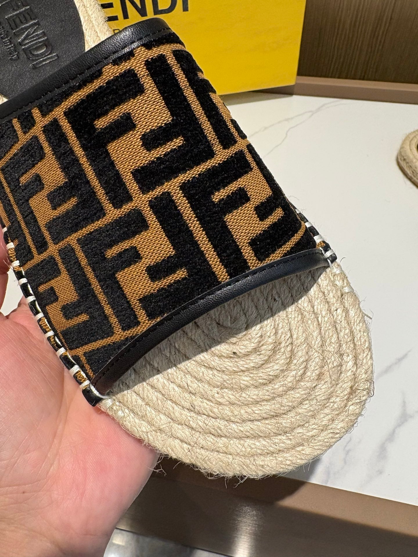 LuxluxHouse Best Quality Sandals Fendi
