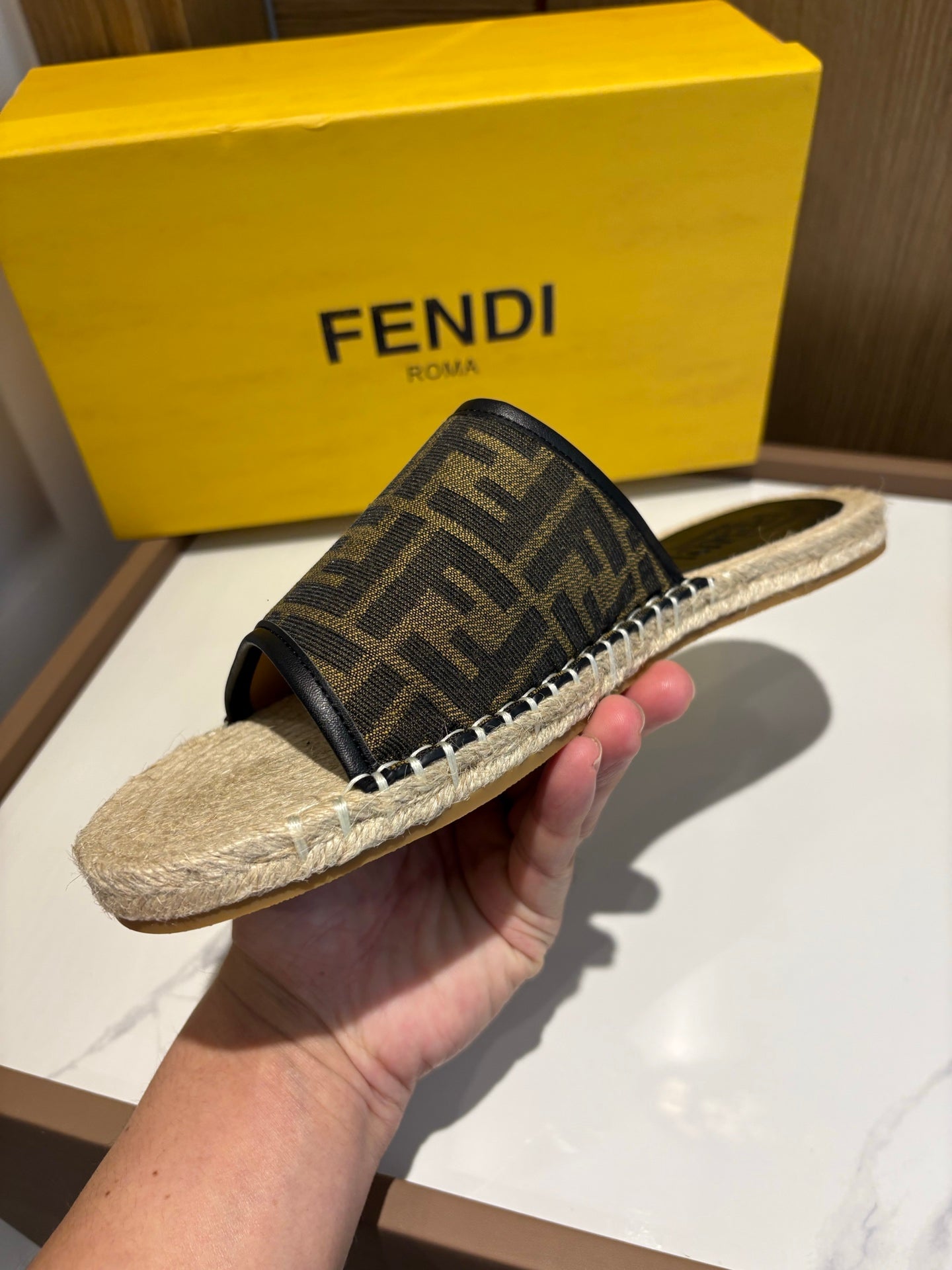 LuxluxHouse Best Quality Sandals Fendi