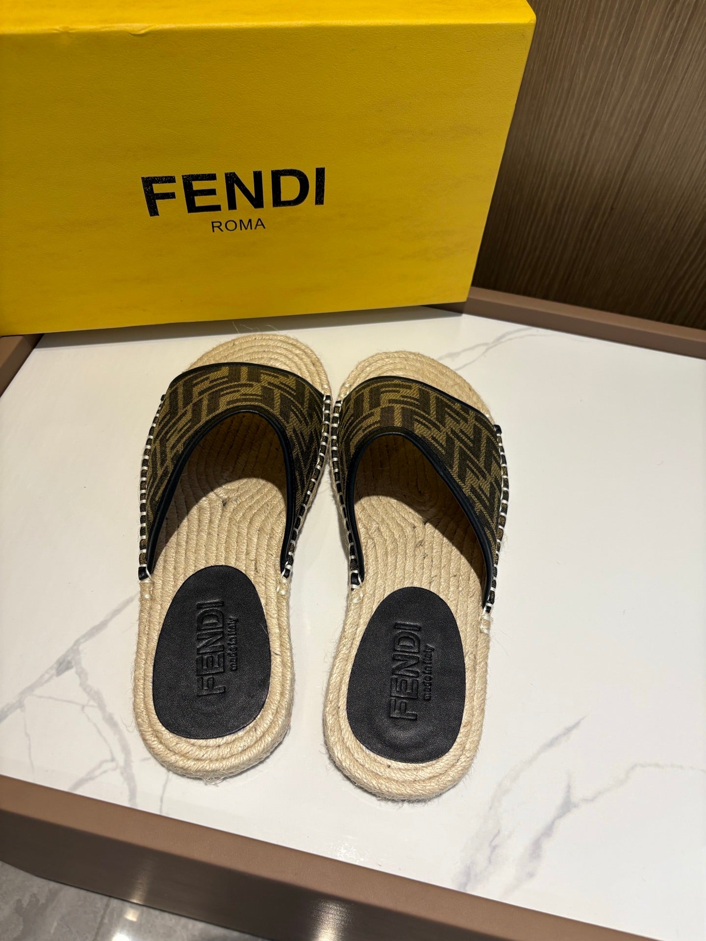 LuxluxHouse Best Quality Sandals Fendi