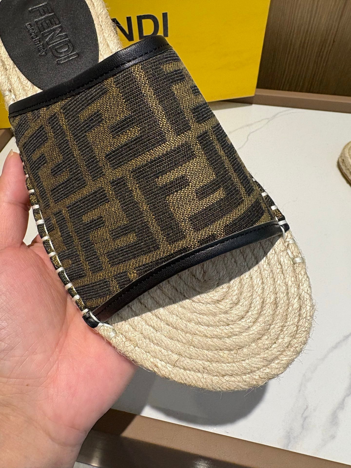 LuxluxHouse Best Quality Sandals Fendi