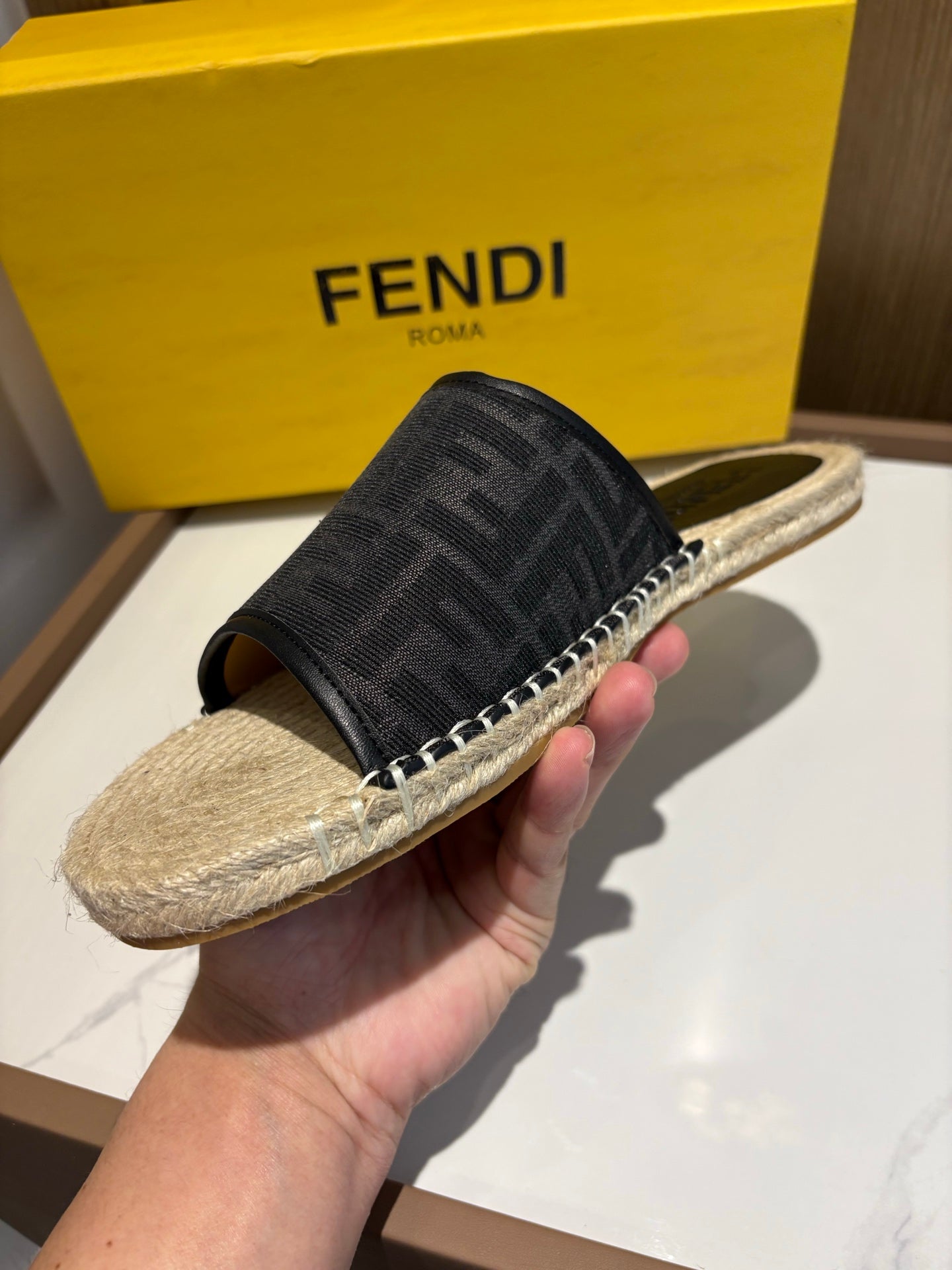 LuxluxHouse Best Quality Sandals Fendi