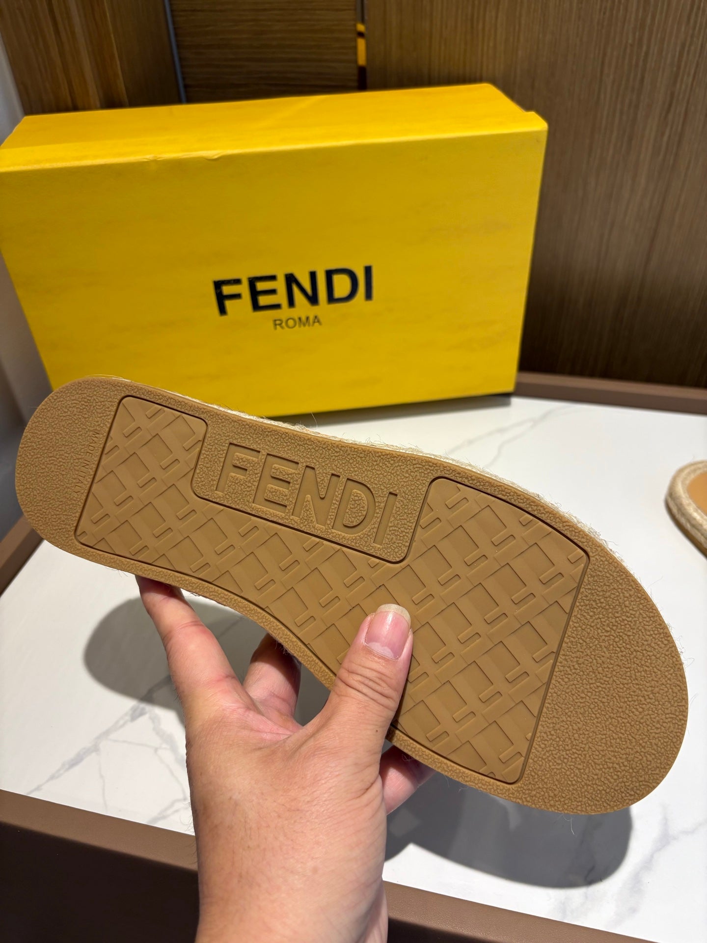 LuxluxHouse Best Quality Sandals Fendi