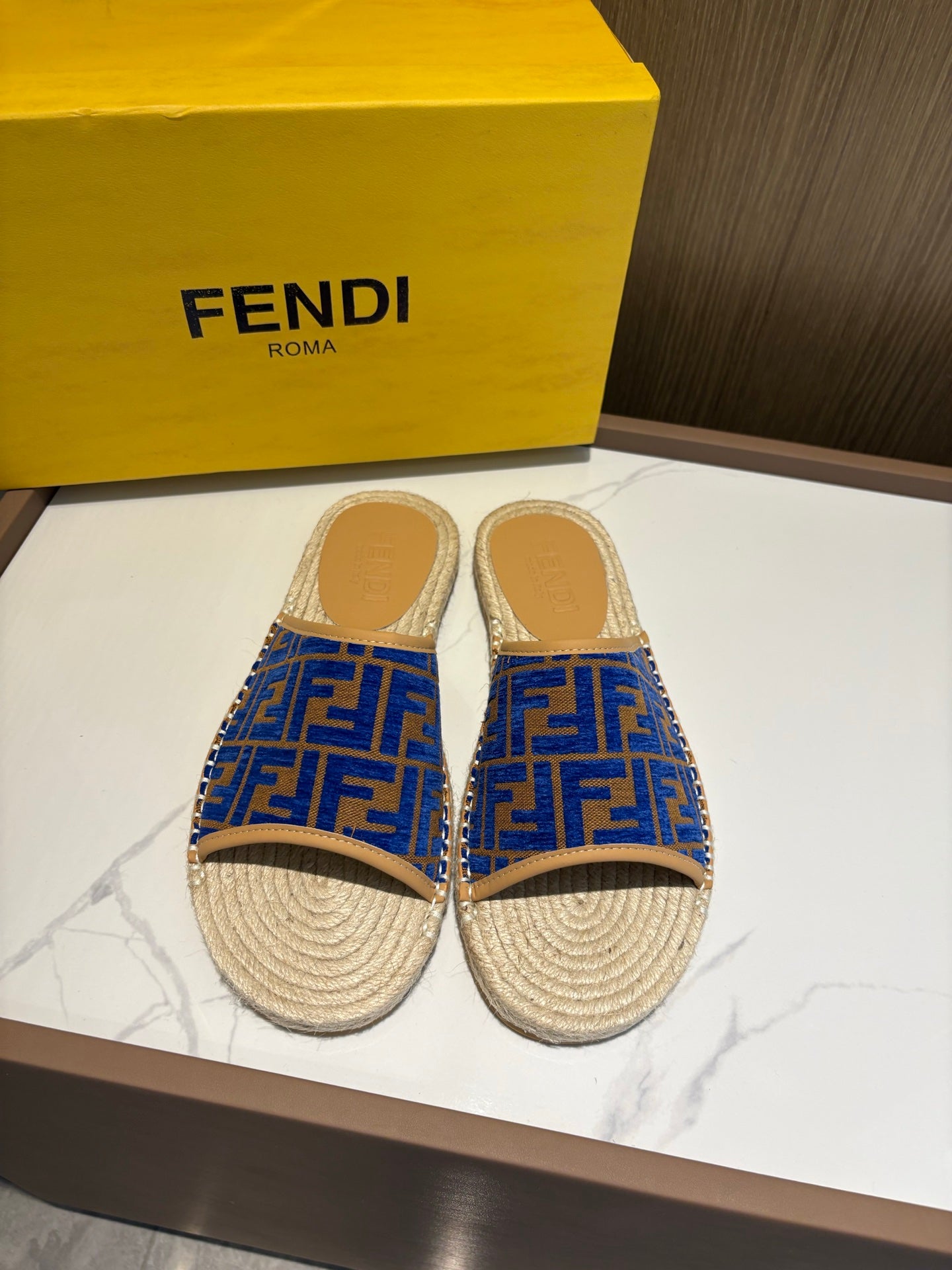 LuxluxHouse Best Quality Sandals Fendi