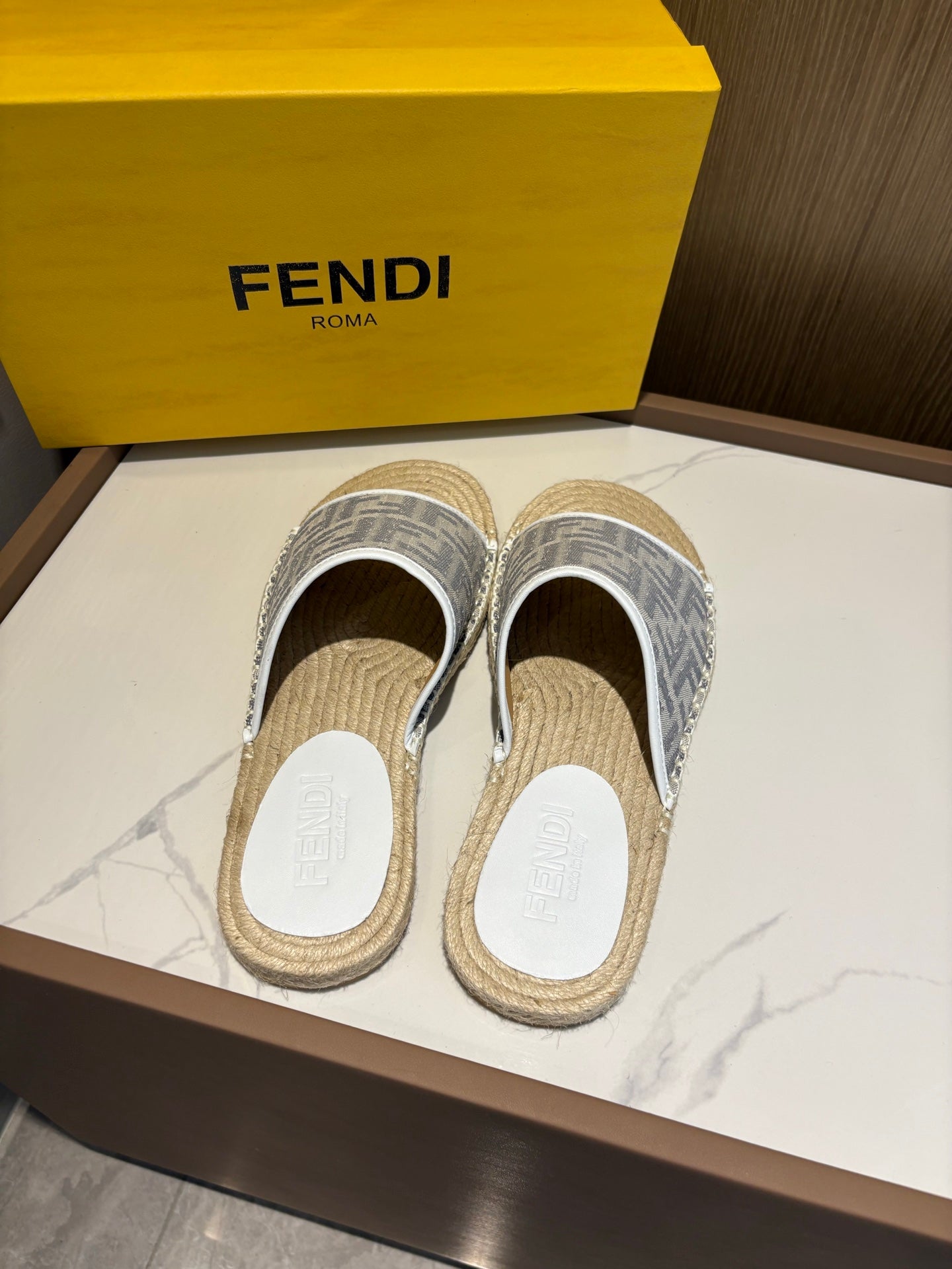 LuxluxHouse Best Quality Sandals Fendi
