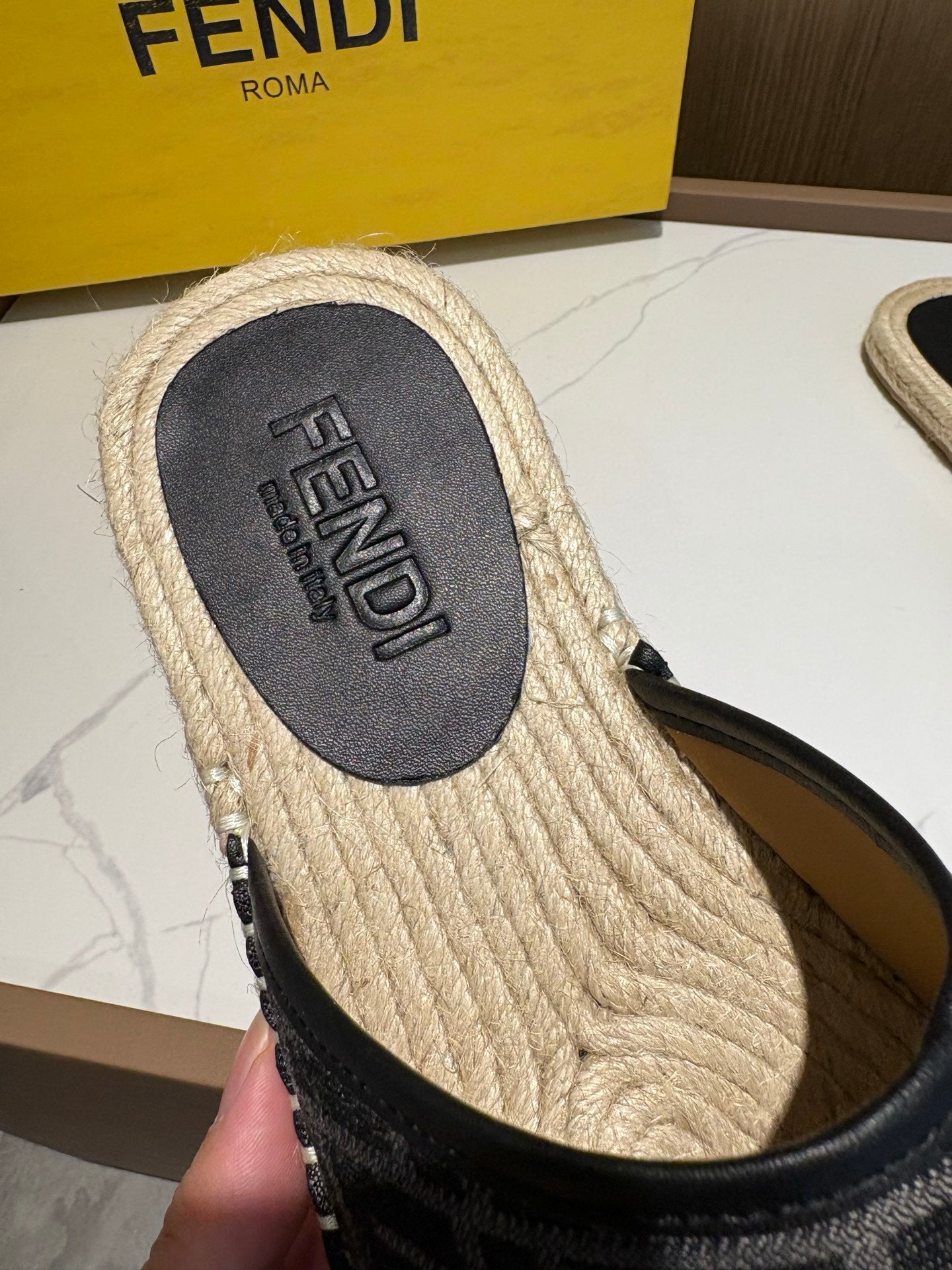 LuxluxHouse Best Quality Sandals Fendi
