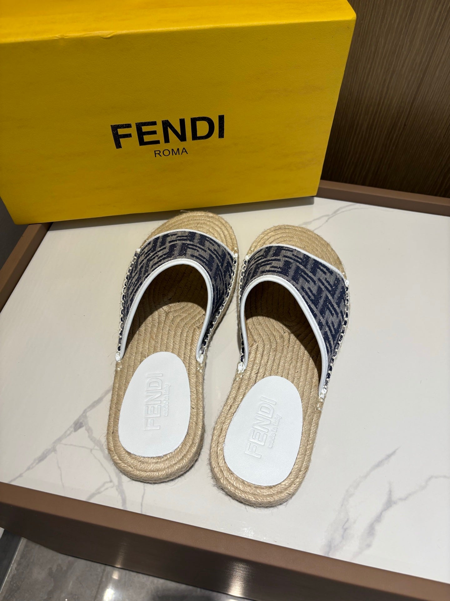 LuxluxHouse Best Quality Sandals Fendi