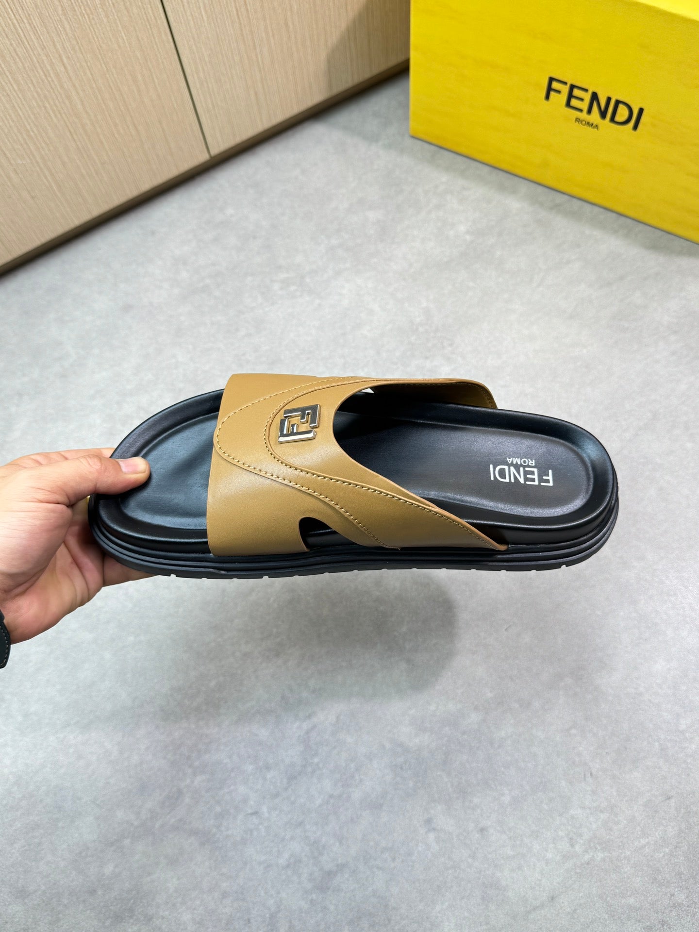 LuxluxHouse Best Quality Sandals Fendi