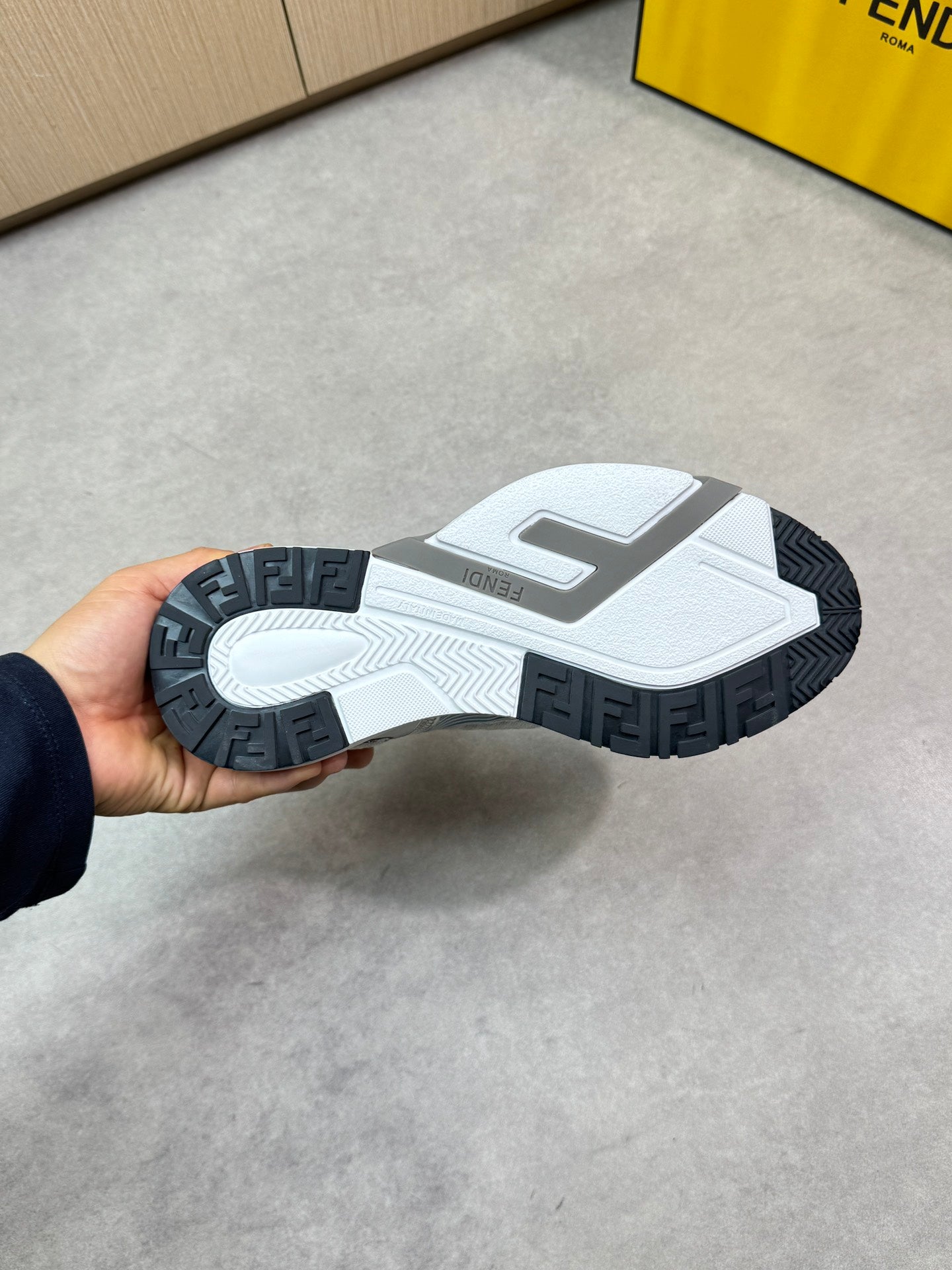 LuxluxHouse Best Quality Shoes Fendi