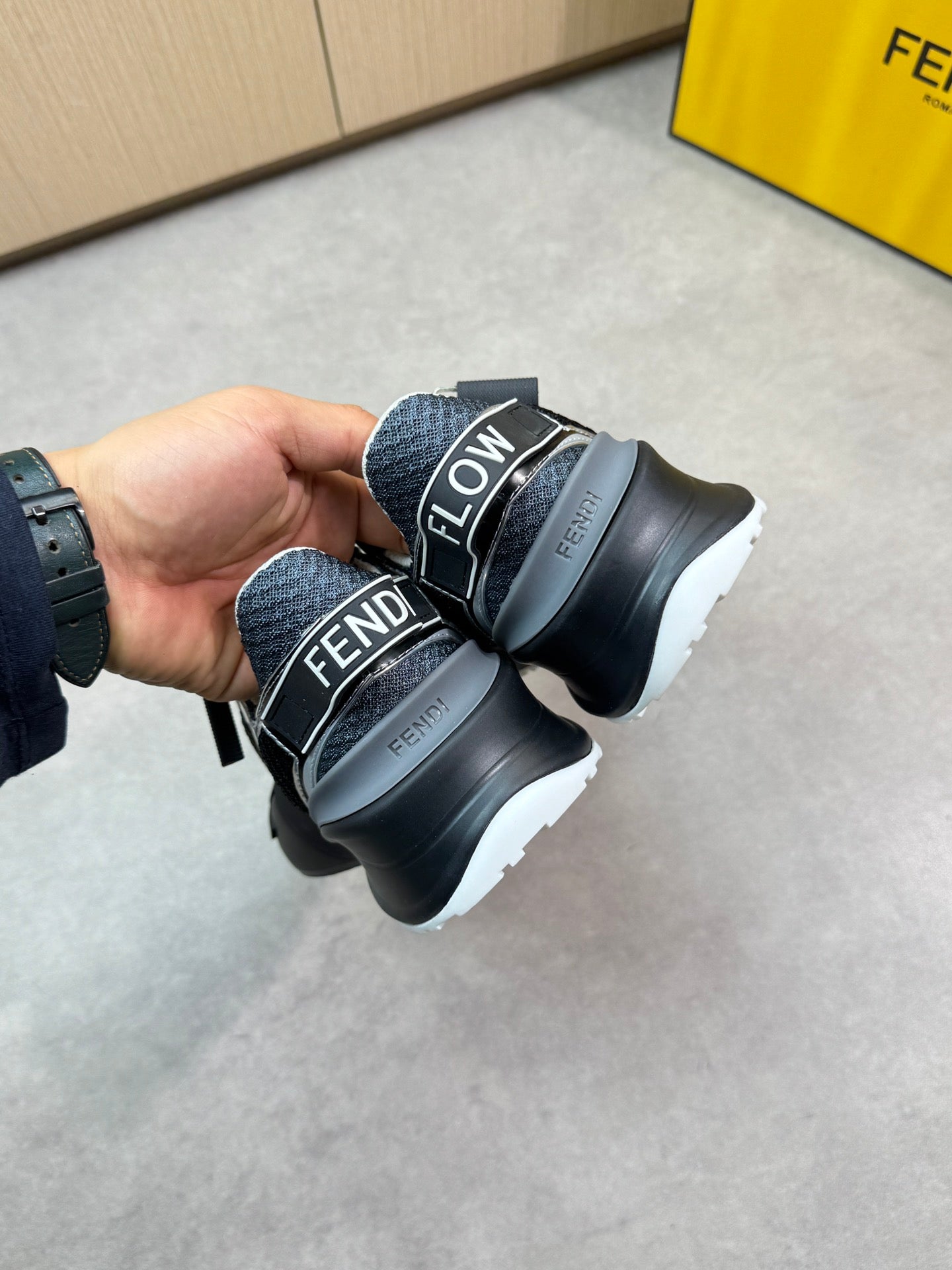 LuxluxHouse Best Quality Shoes Fendi