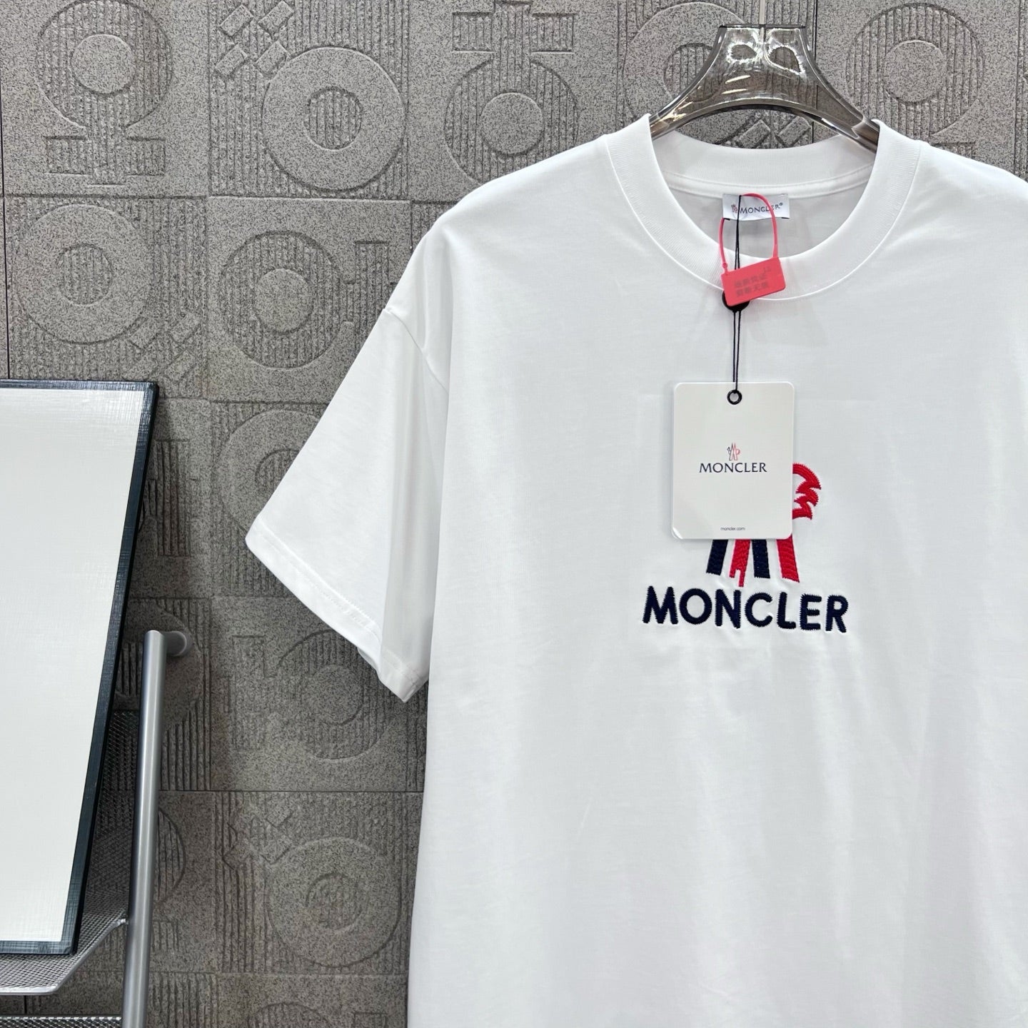 LuxluxHouse Best Quality Clothes T-shirt Moncler