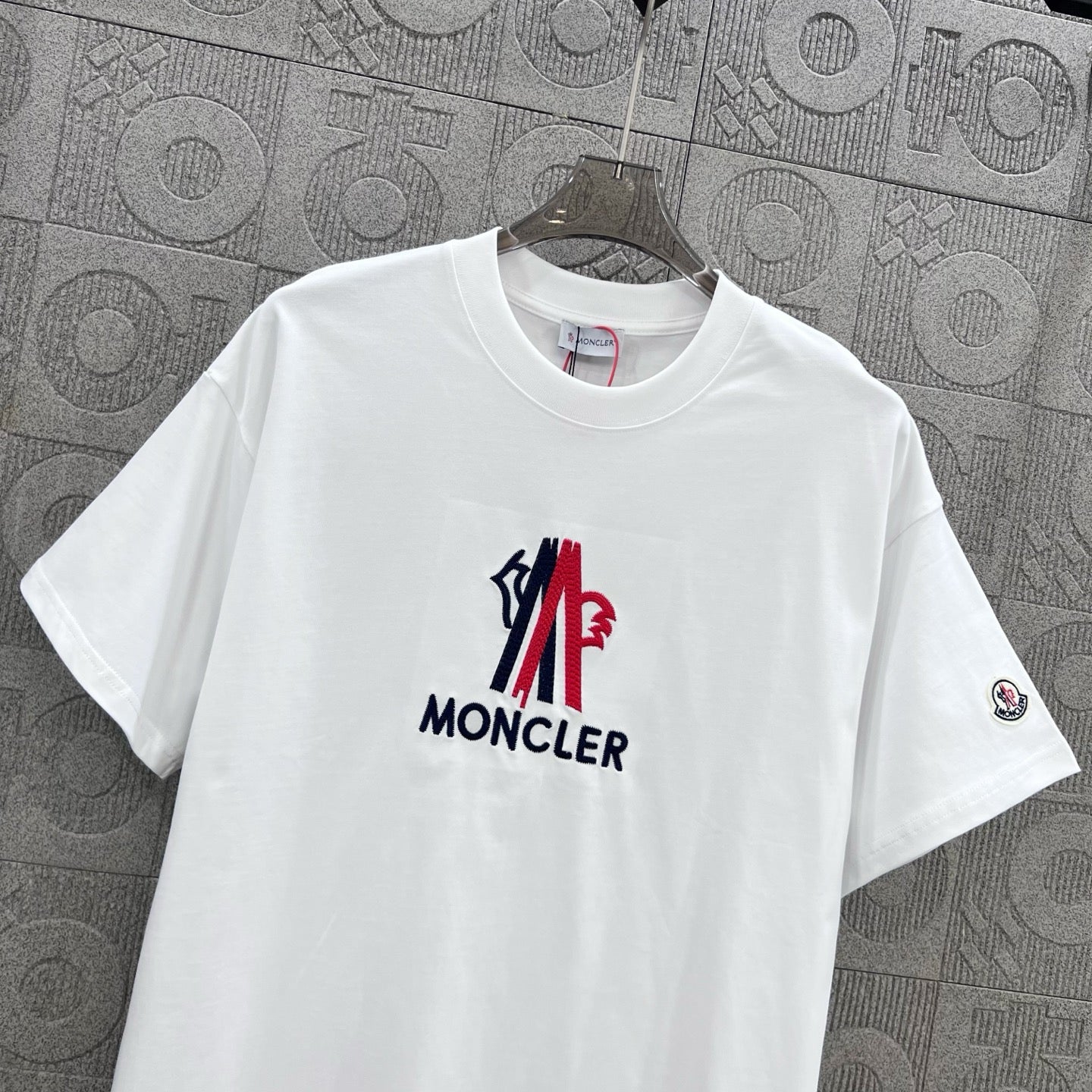 LuxluxHouse Best Quality Clothes T-shirt Moncler