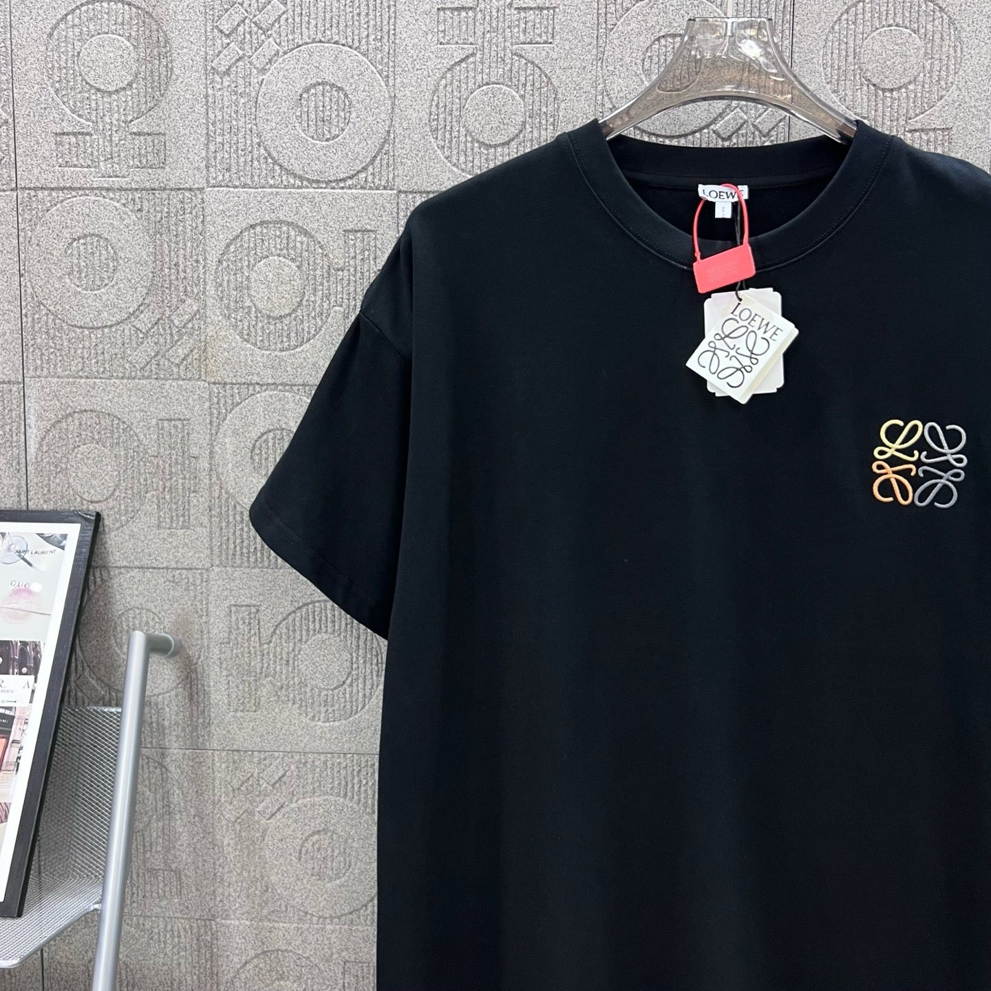 LuxluxHouse Best Quality Clothes T-shirt Loewe