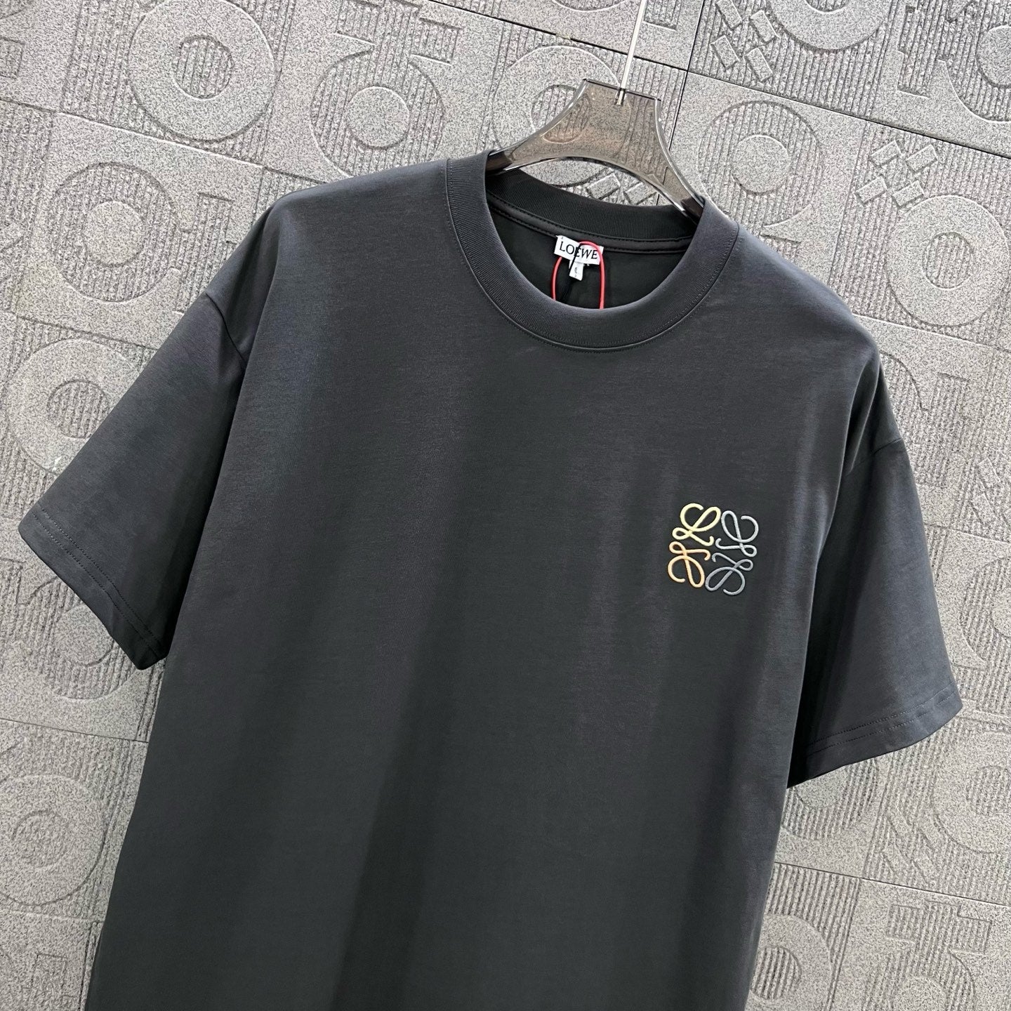 LuxluxHouse Best Quality Clothes T-shirt Loewe