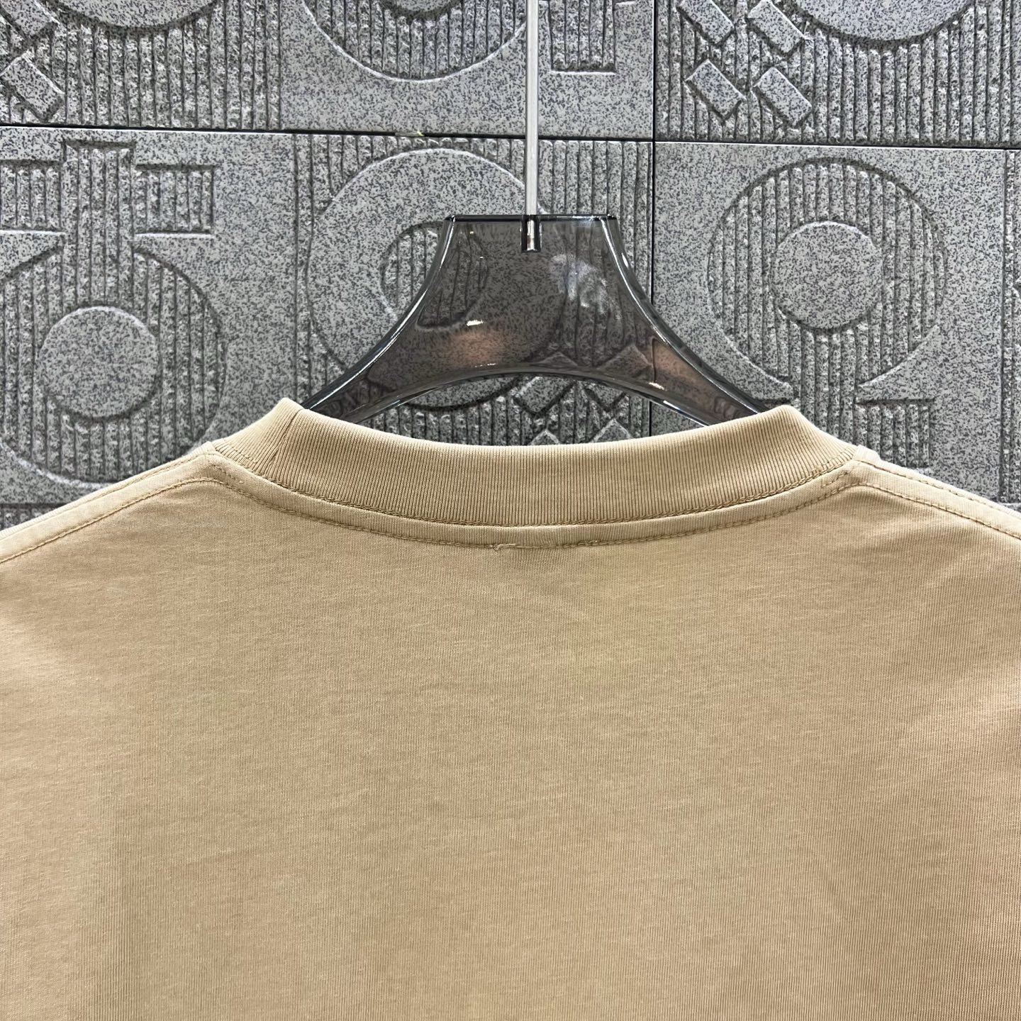 LuxluxHouse Best Quality Clothes T-shirt Loewe