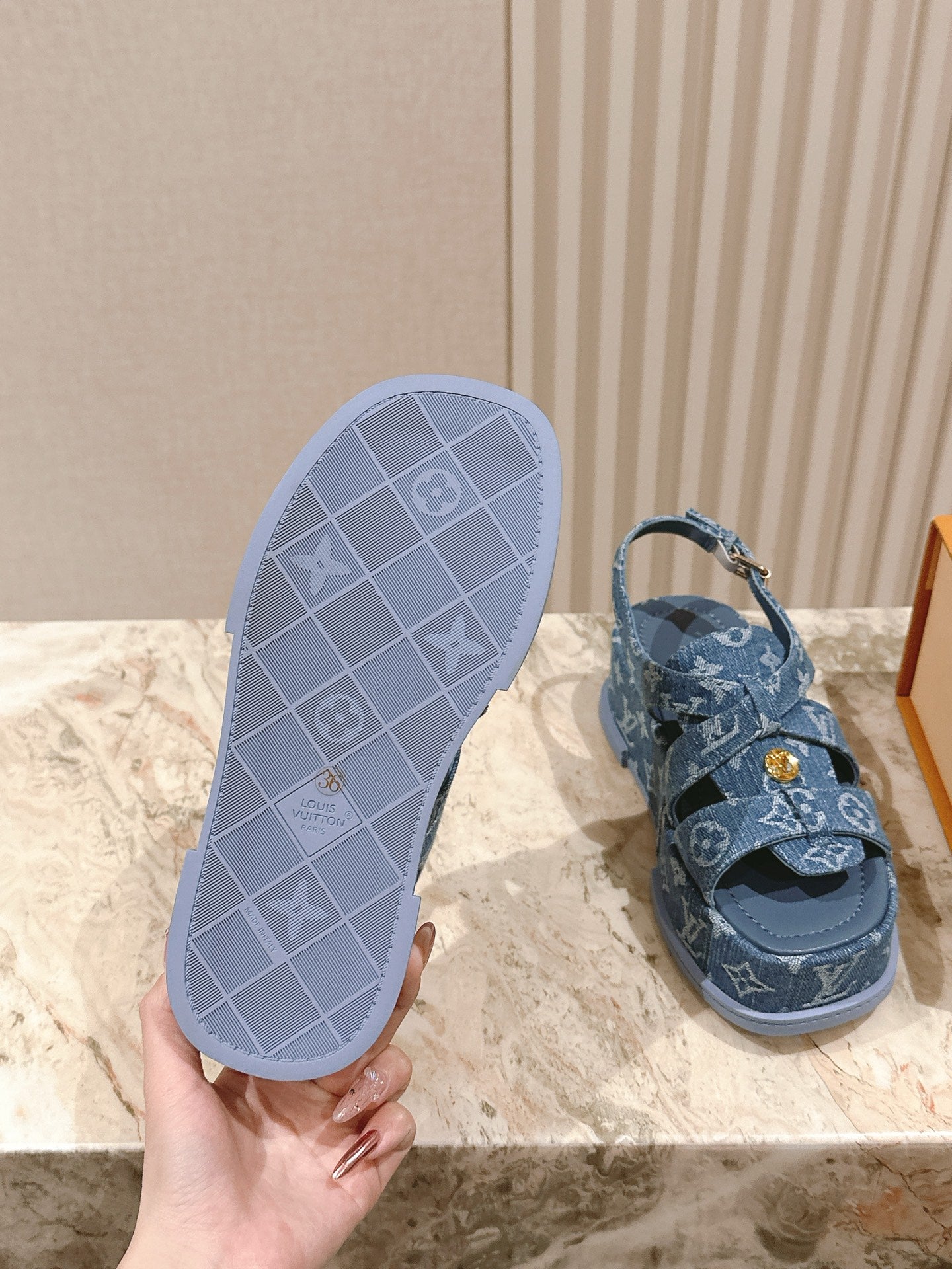 LuxluxHouse Best Quality Women Shoes Louis Vuitton