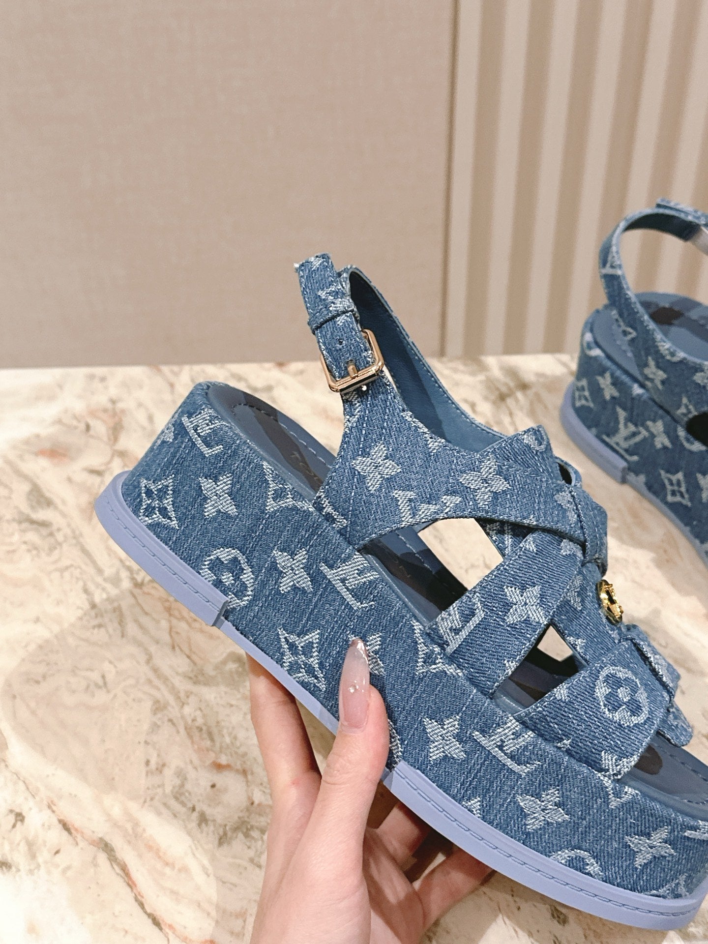 LuxluxHouse Best Quality Women Shoes Louis Vuitton