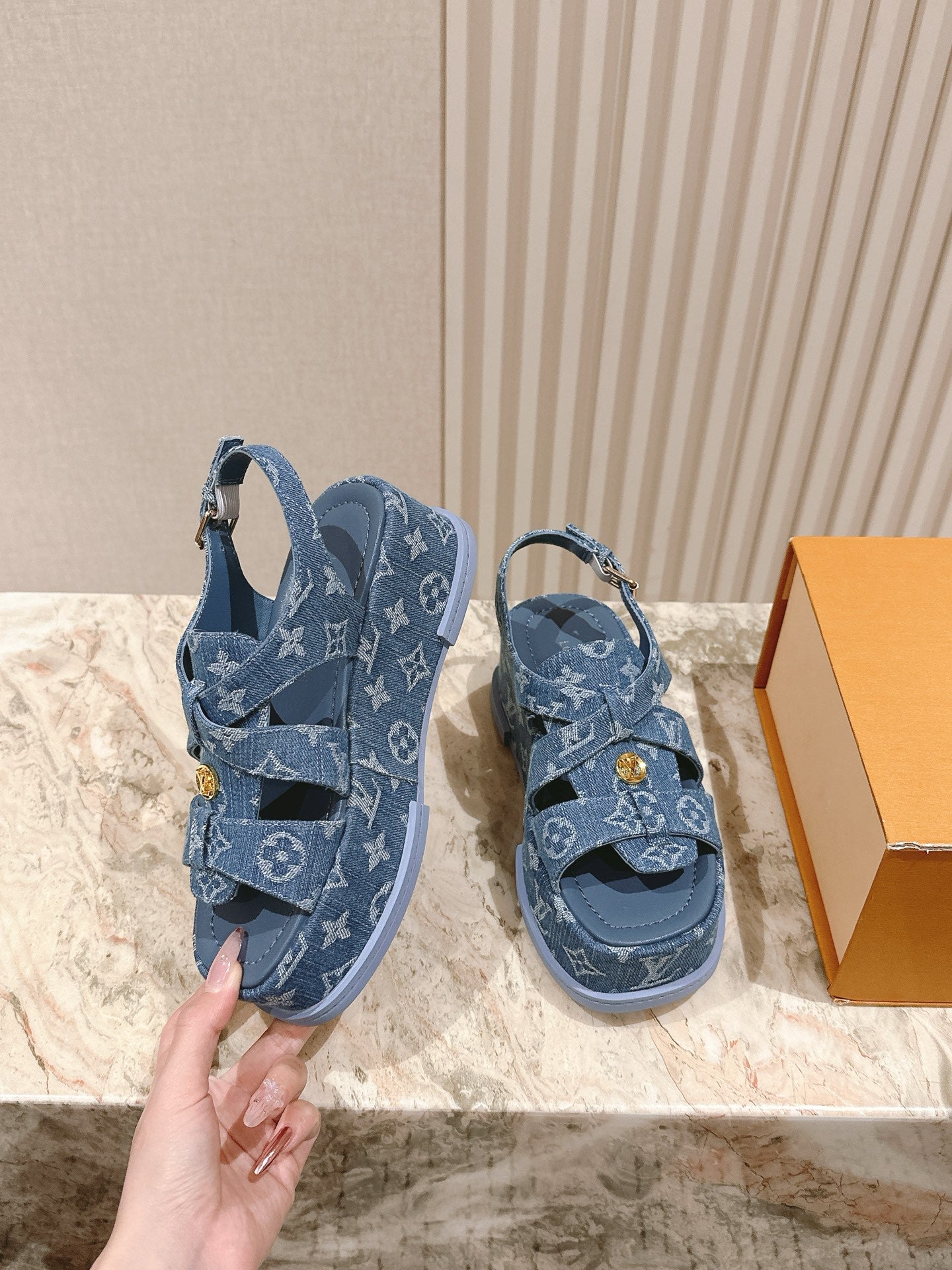 LuxluxHouse Best Quality Women Shoes Louis Vuitton