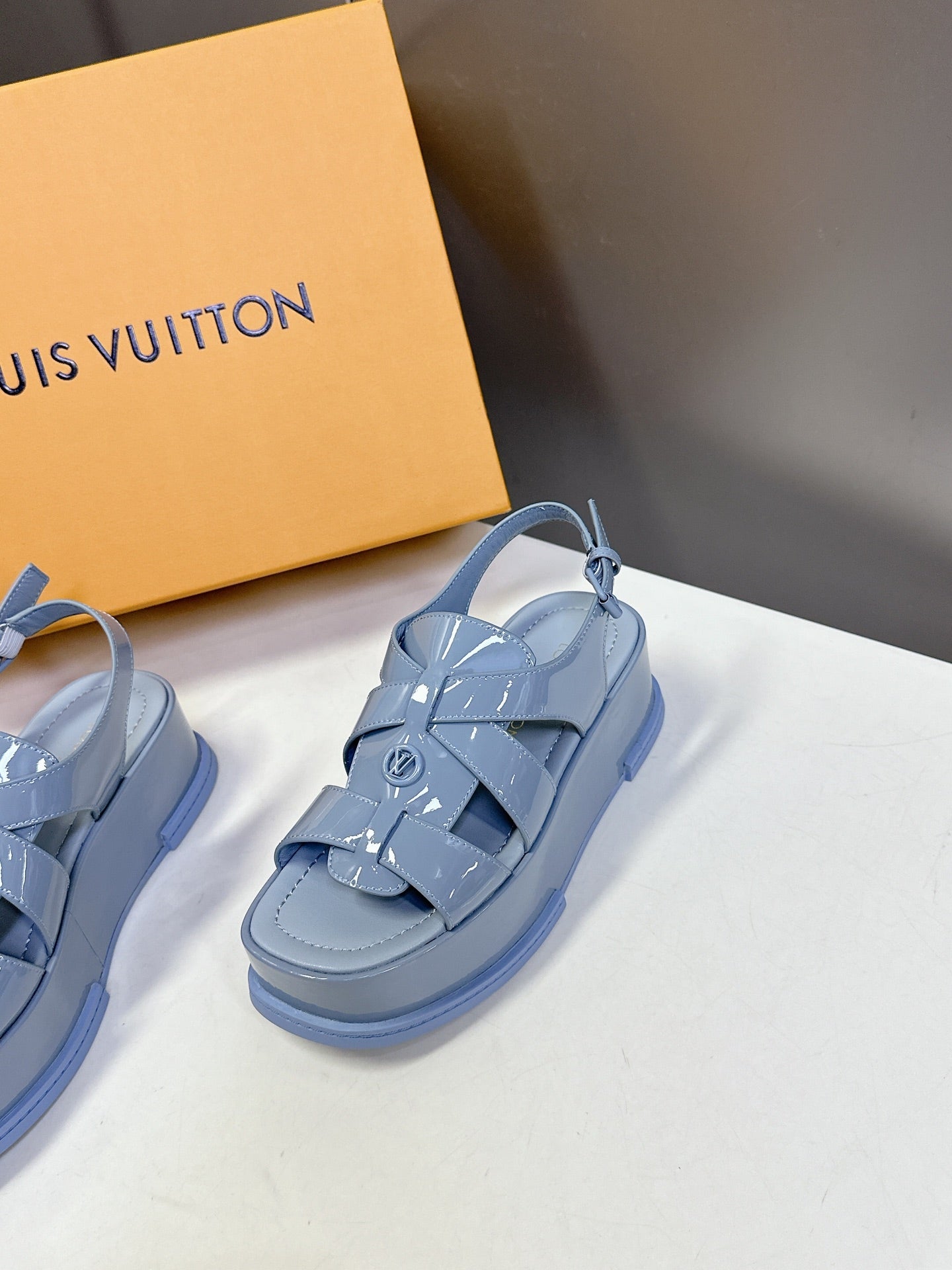 LuxluxHouse Best Quality Women Shoes Louis Vuitton
