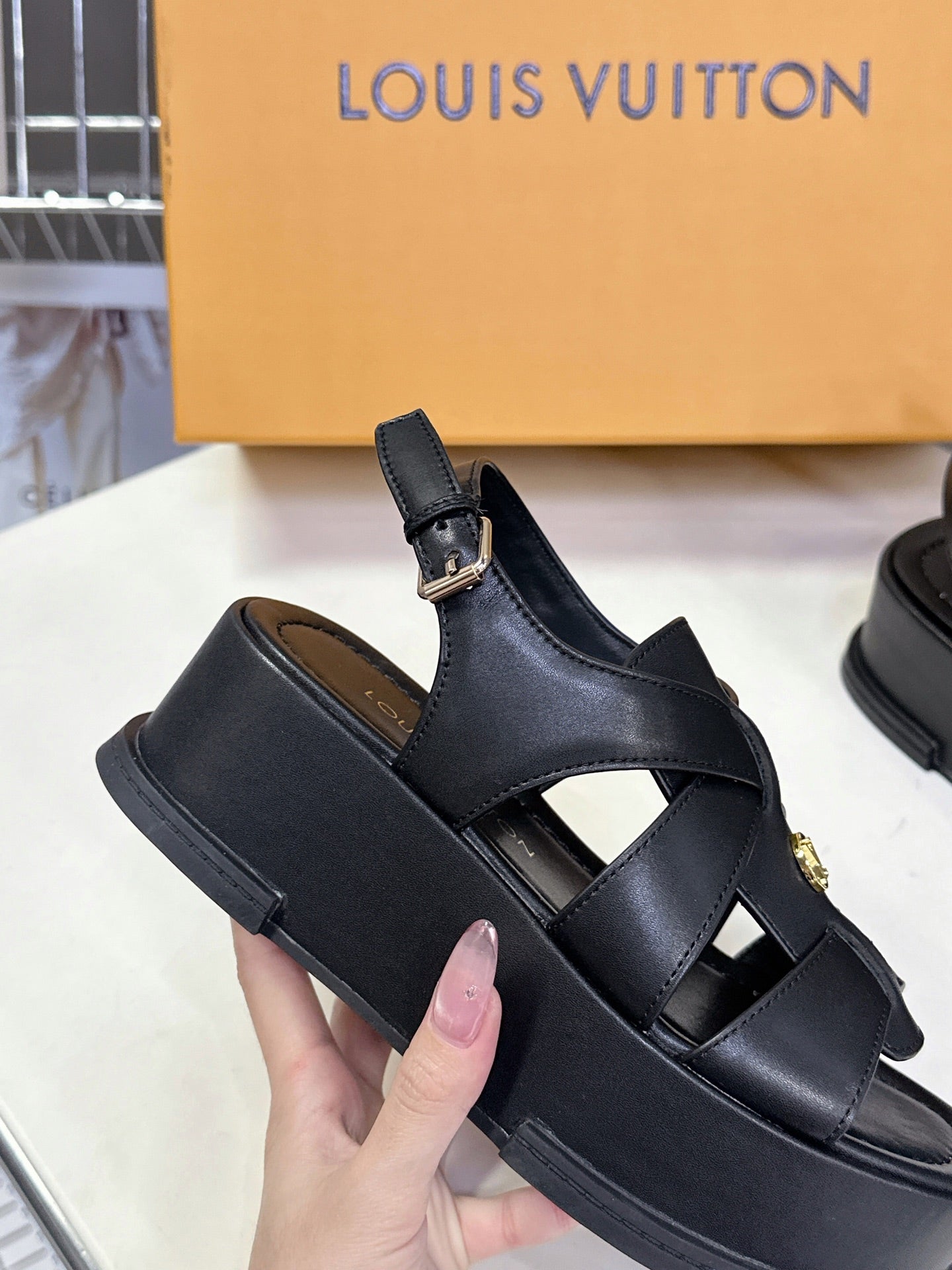 LuxluxHouse Best Quality Women Shoes Louis Vuitton