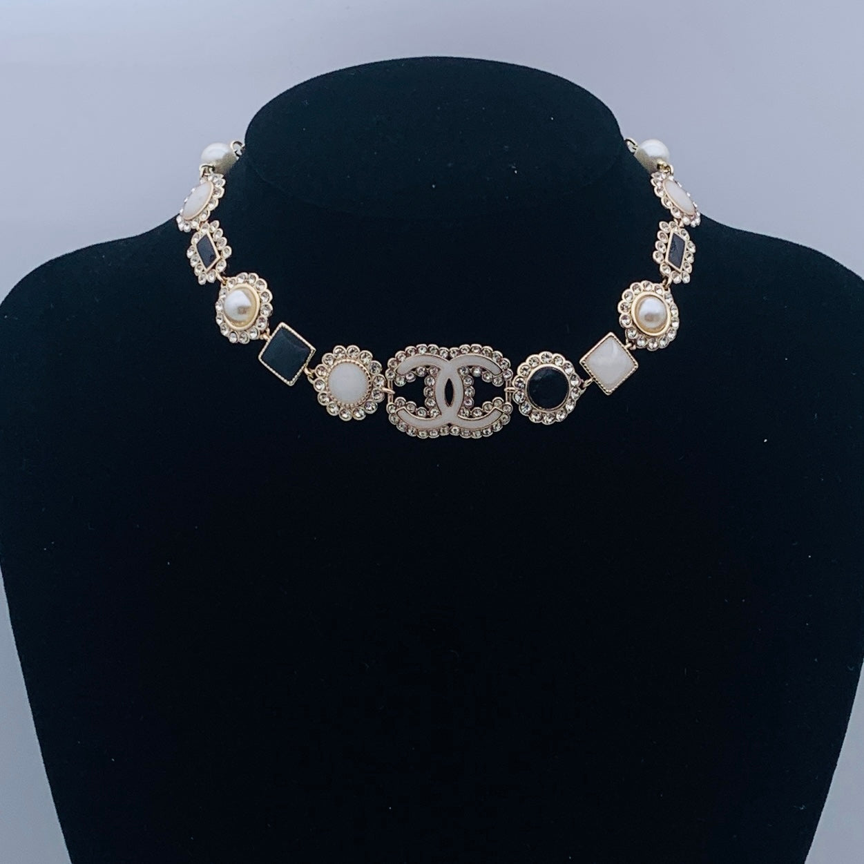 LuxluxHouse Low Price And High Quality Accessories Chanel