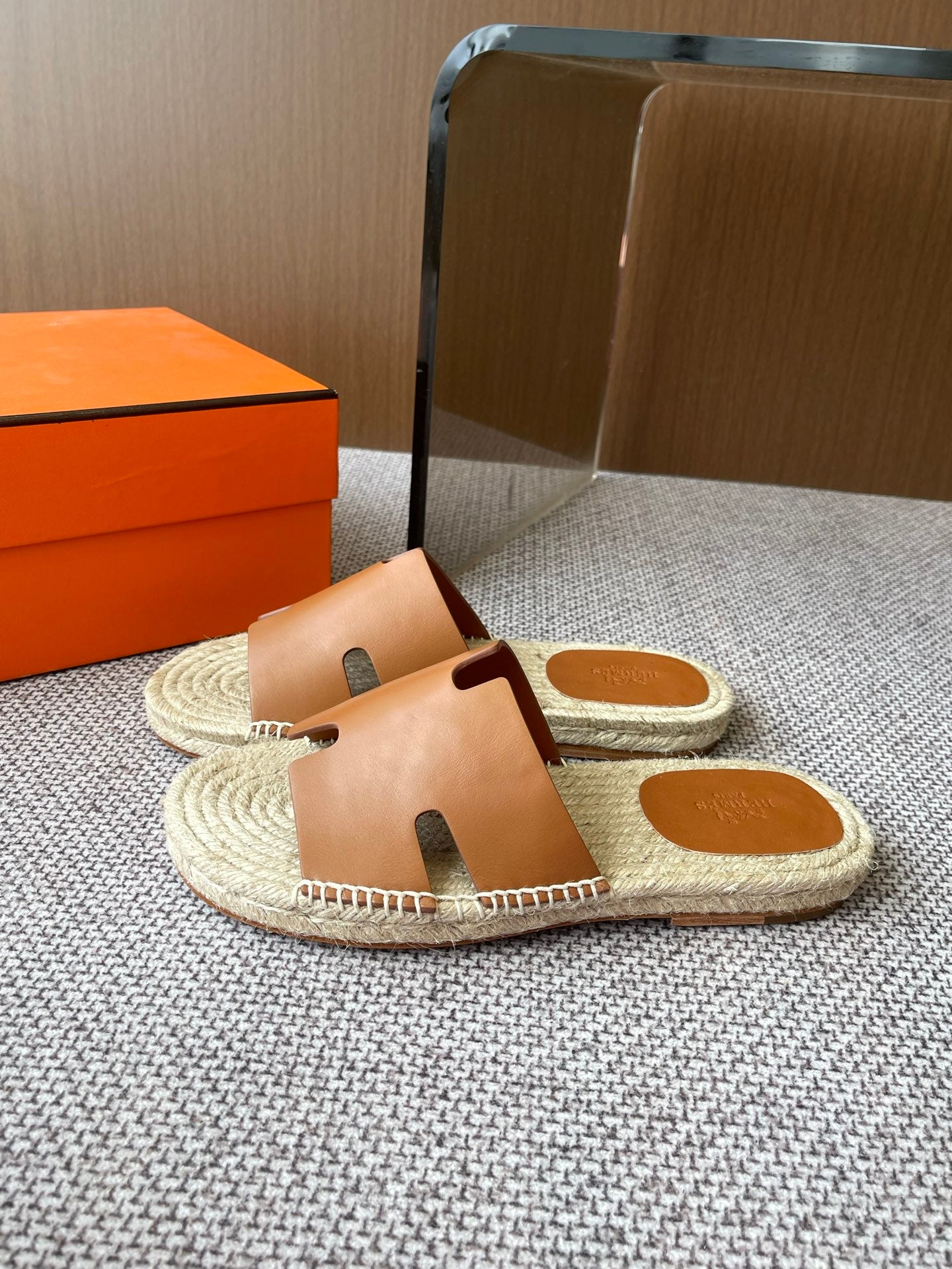 LuxluxHouse Best Quality Women Shoes Hermes