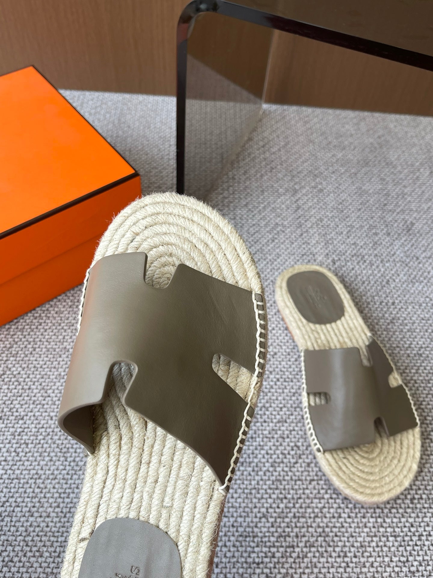 LuxluxHouse Best Quality Women Shoes Hermes