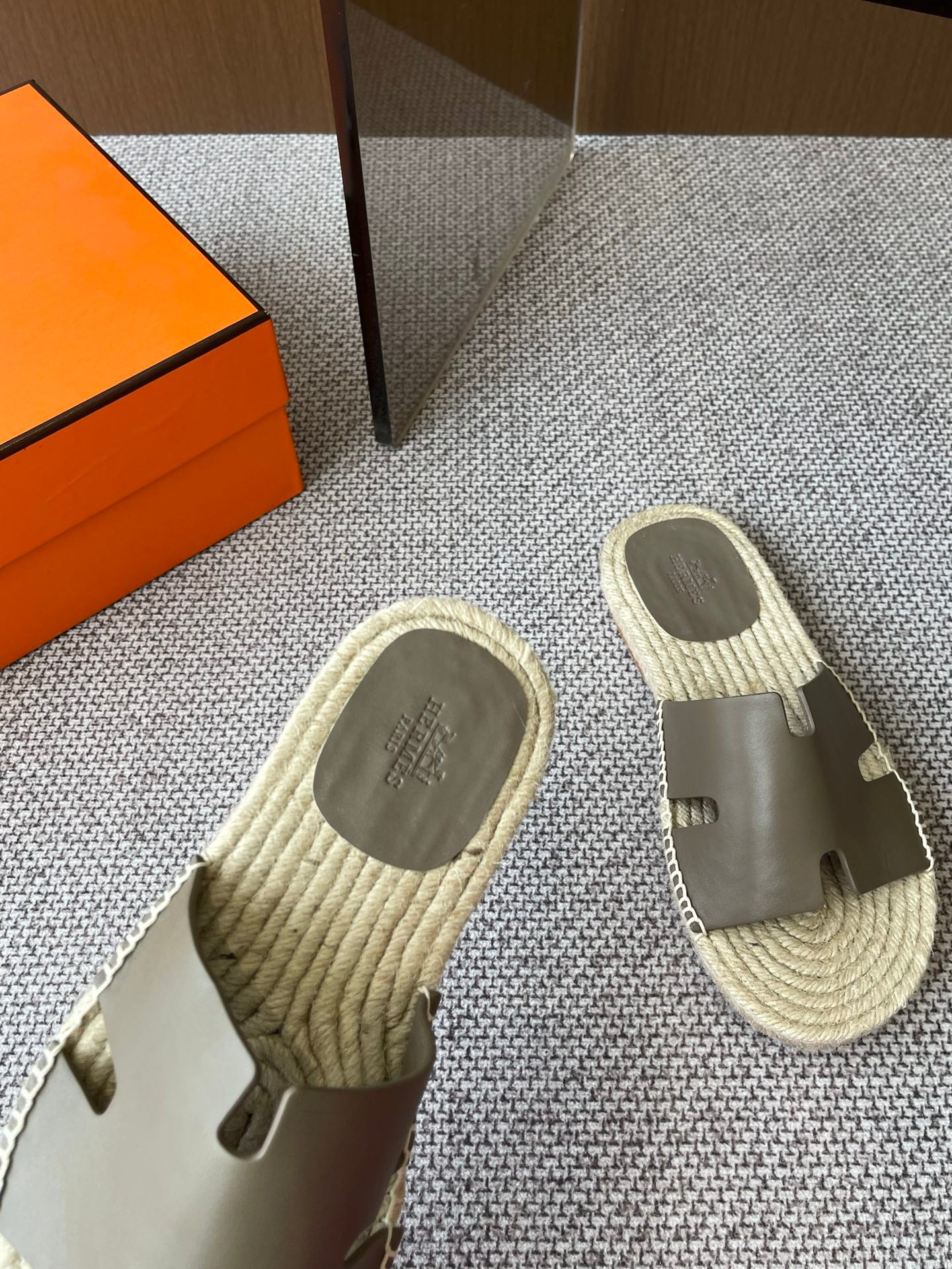 LuxluxHouse Best Quality Women Shoes Hermes