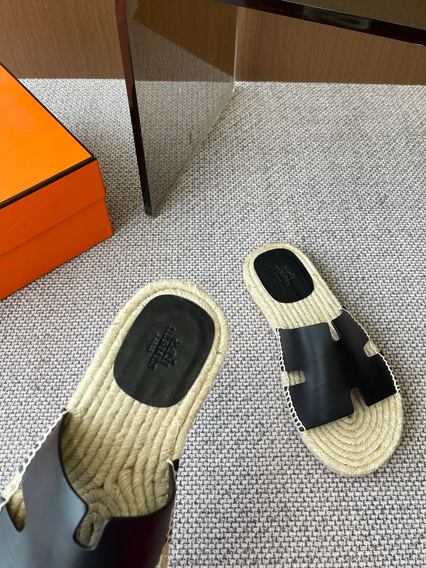 LuxluxHouse Best Quality Women Shoes Hermes