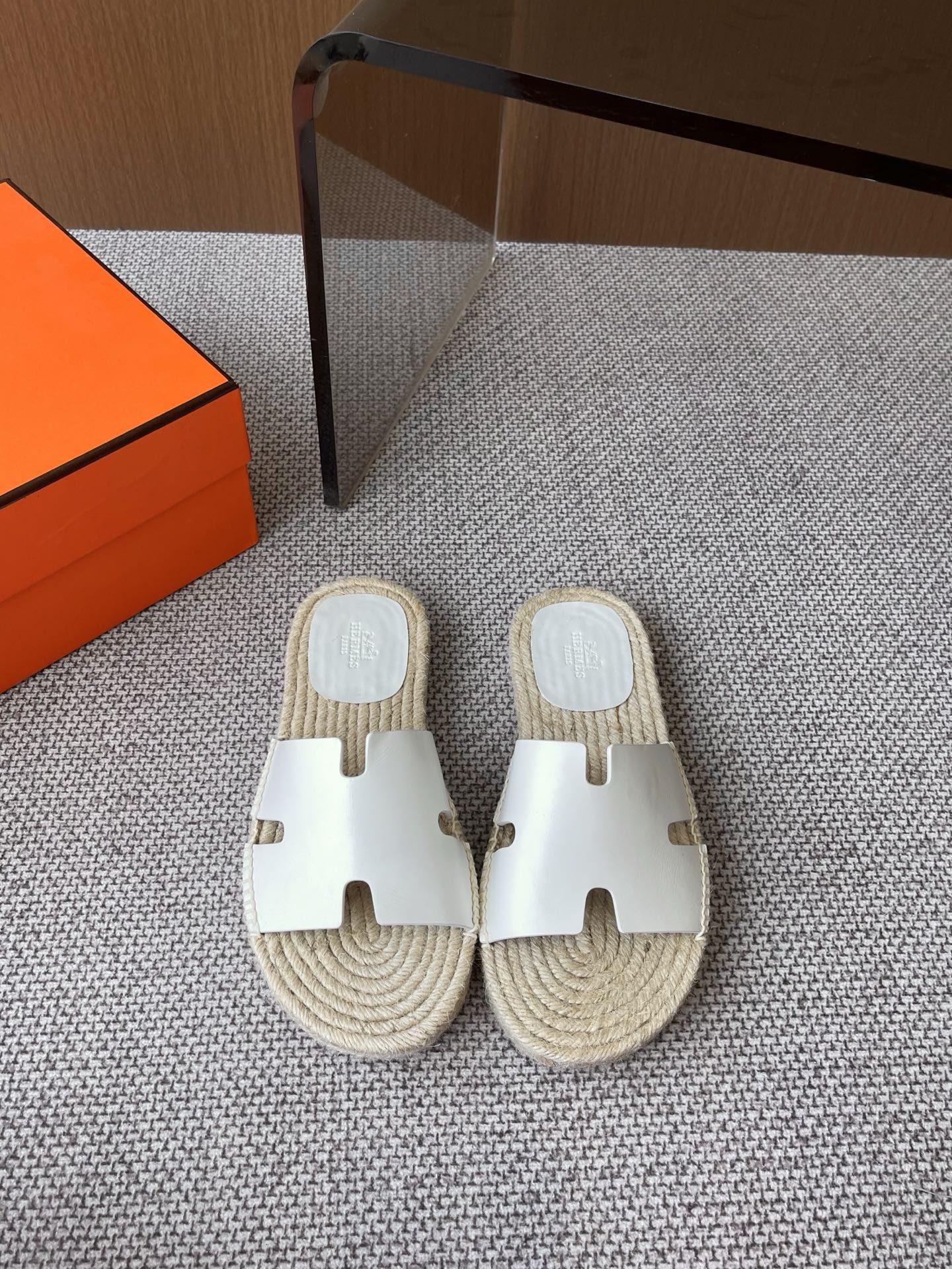 LuxluxHouse Best Quality Women Shoes Hermes