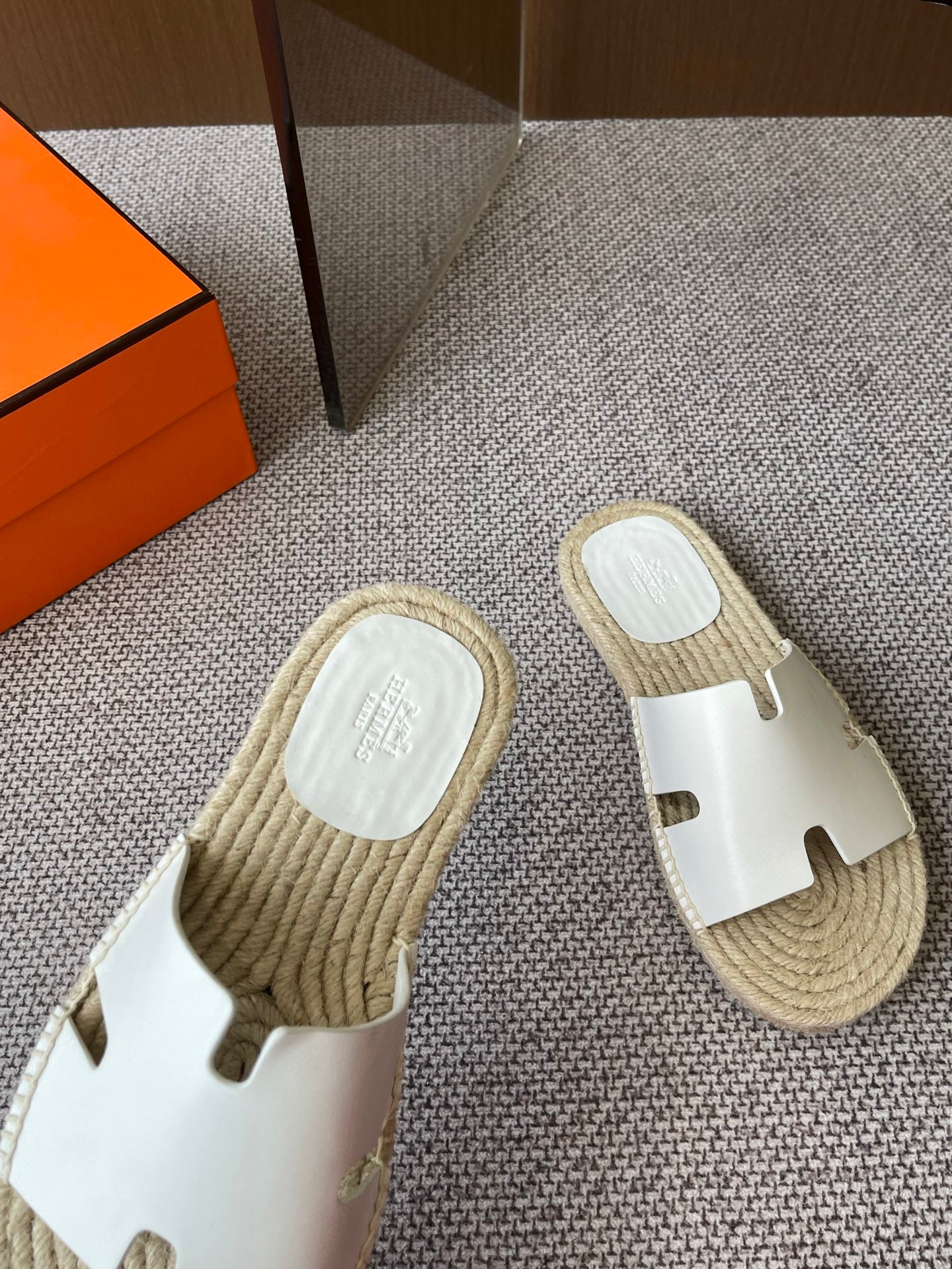 LuxluxHouse Best Quality Women Shoes Hermes