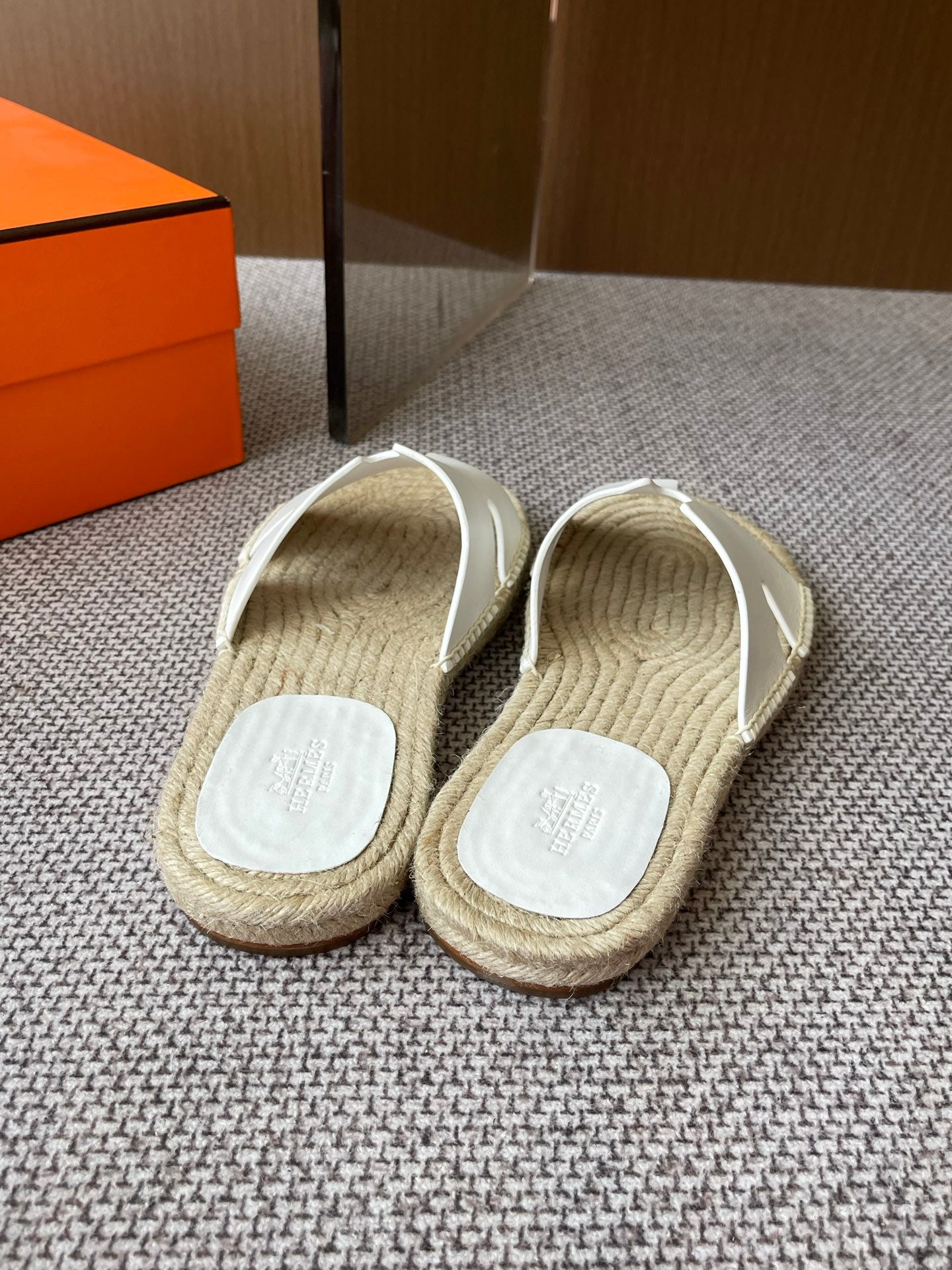 LuxluxHouse Best Quality Women Shoes Hermes