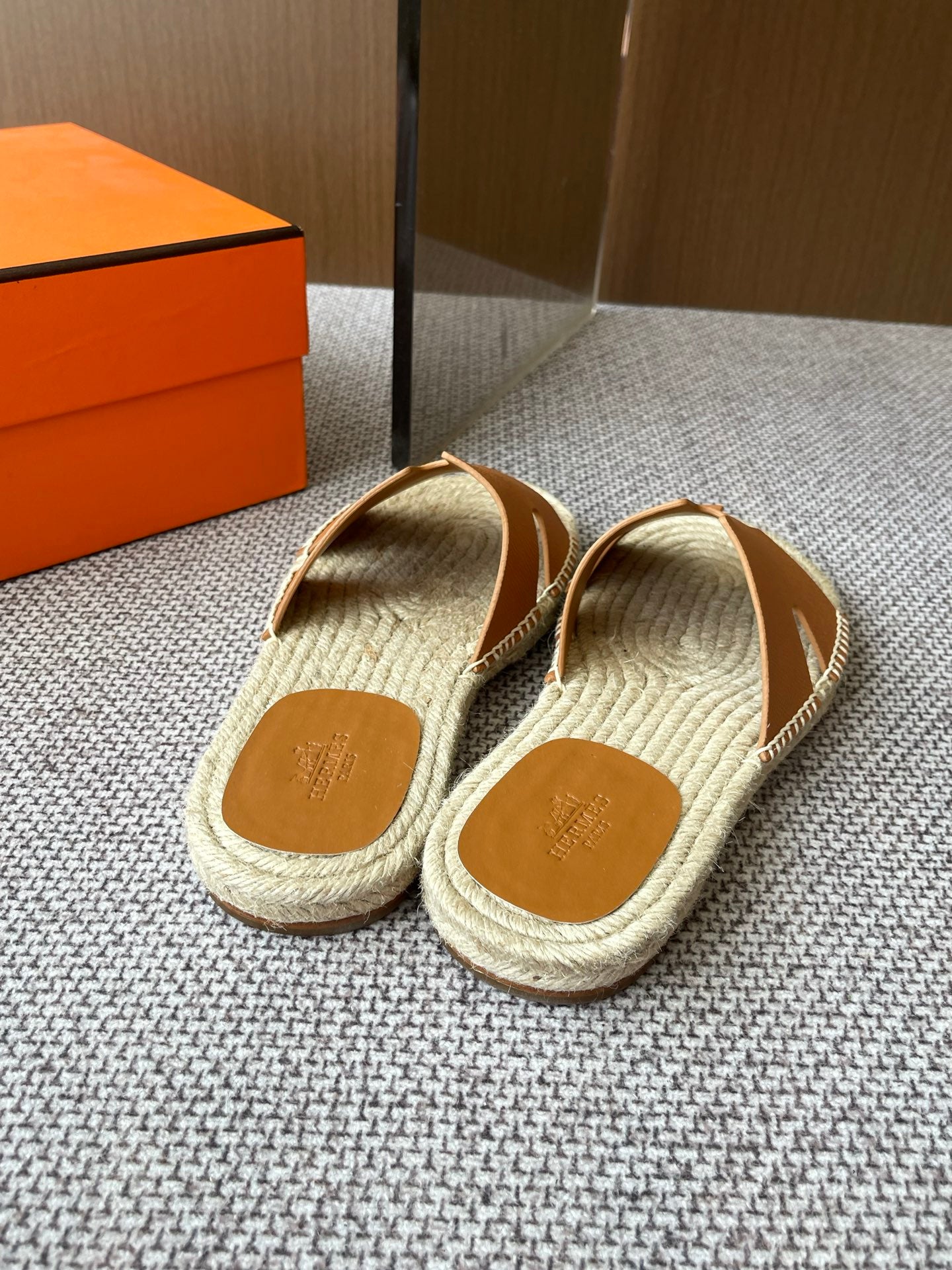 LuxluxHouse Best Quality Women Shoes Hermes