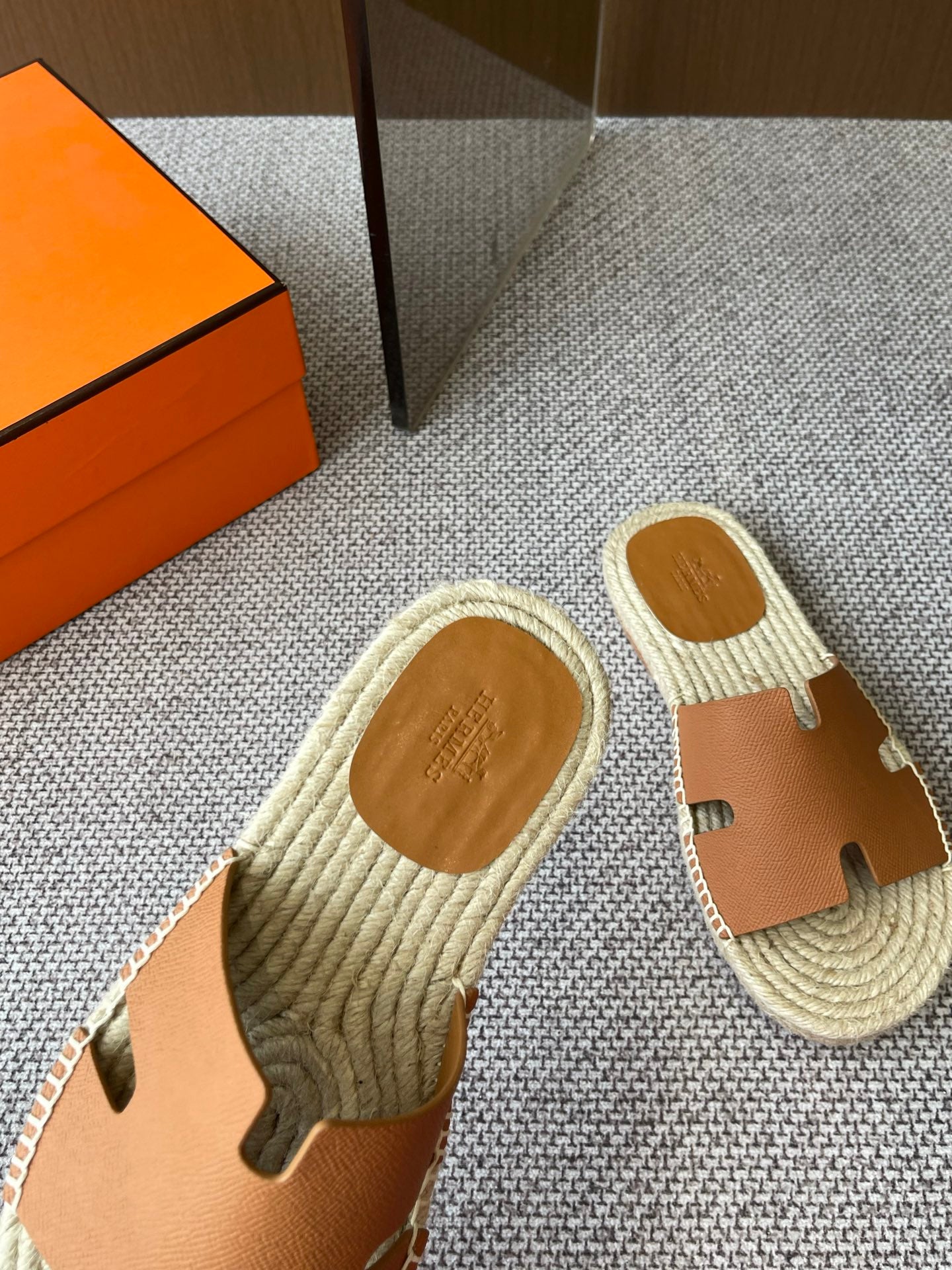 LuxluxHouse Best Quality Women Shoes Hermes