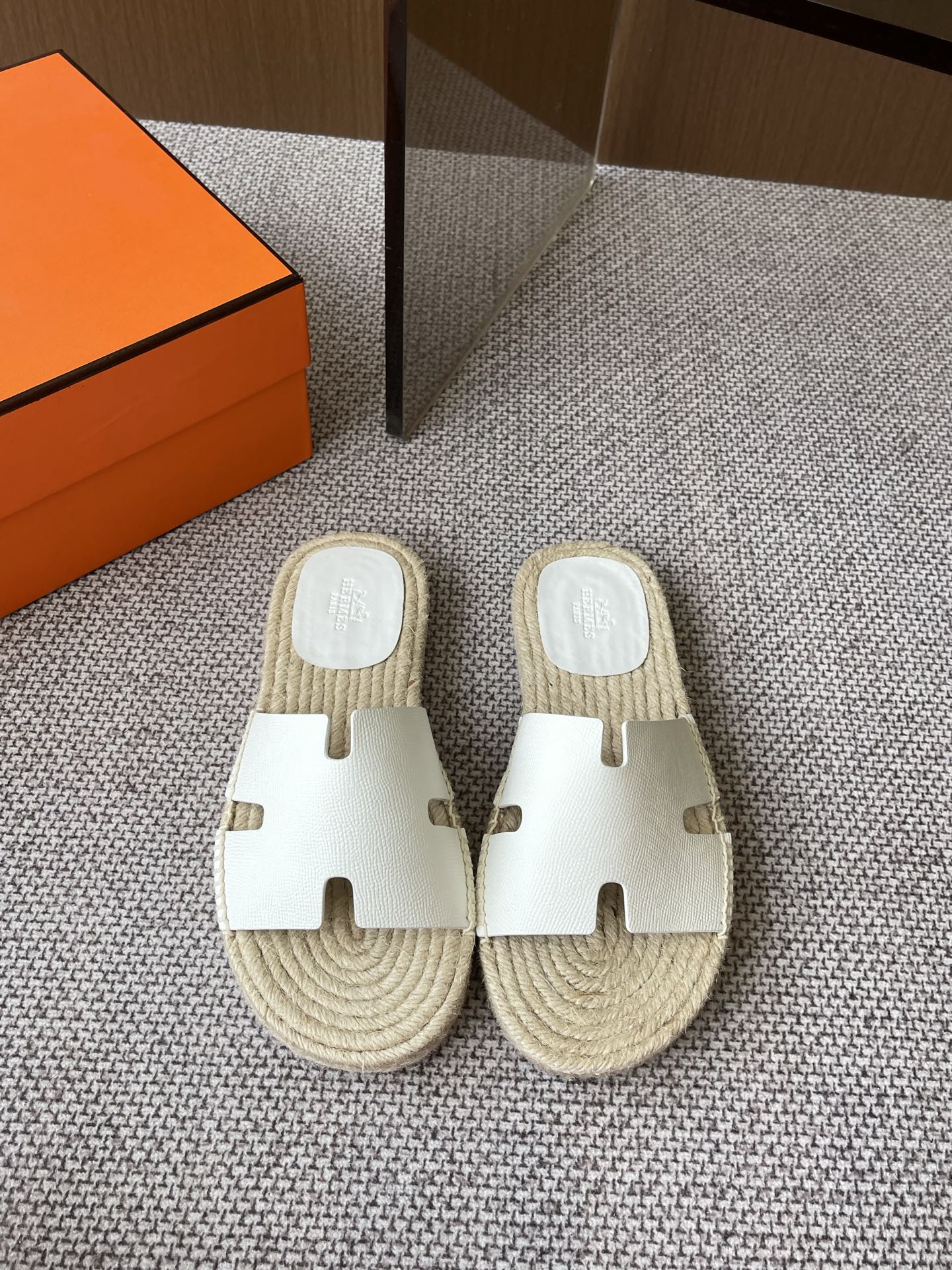 LuxluxHouse Best Quality Women Shoes Hermes