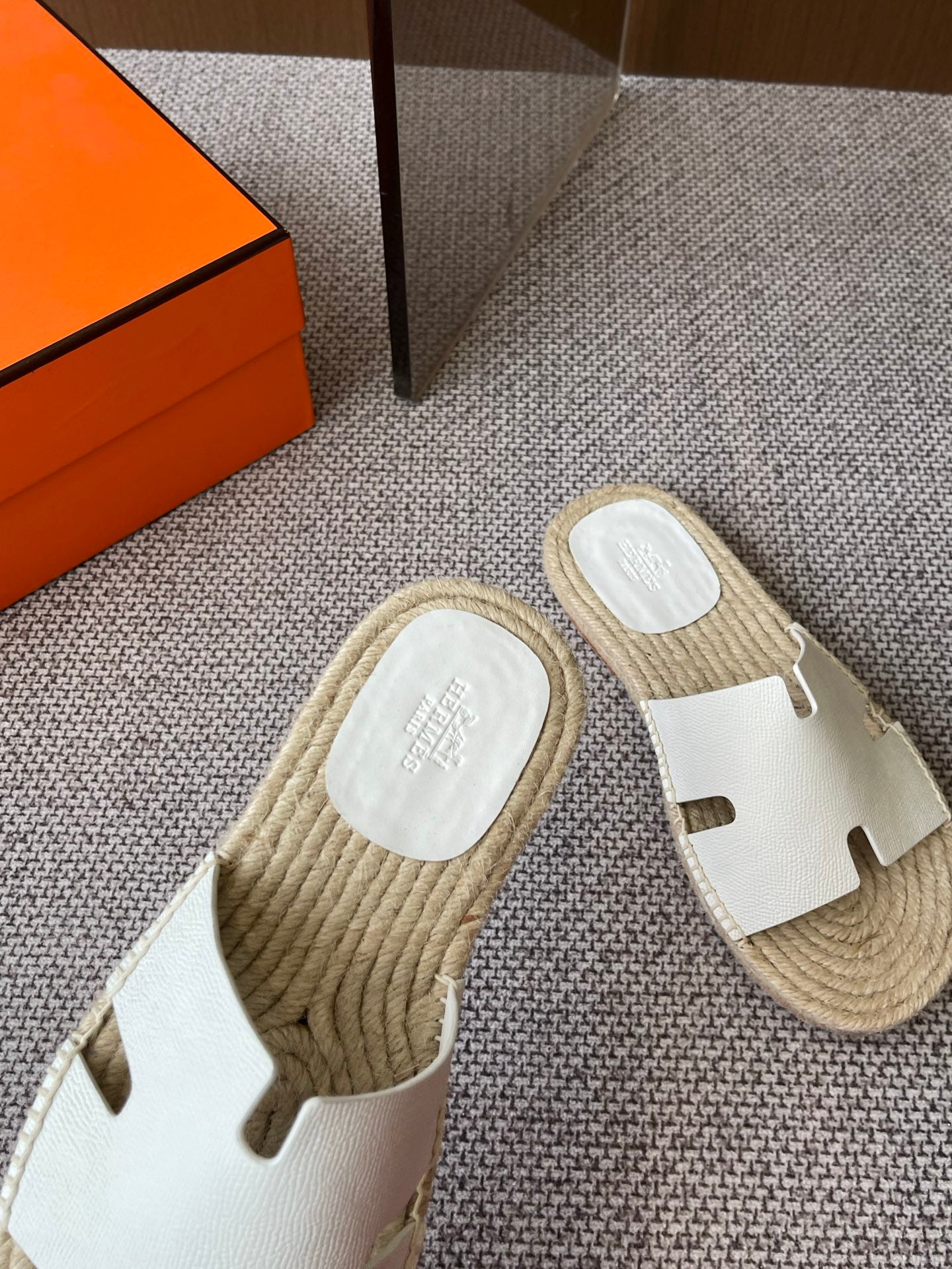 LuxluxHouse Best Quality Women Shoes Hermes