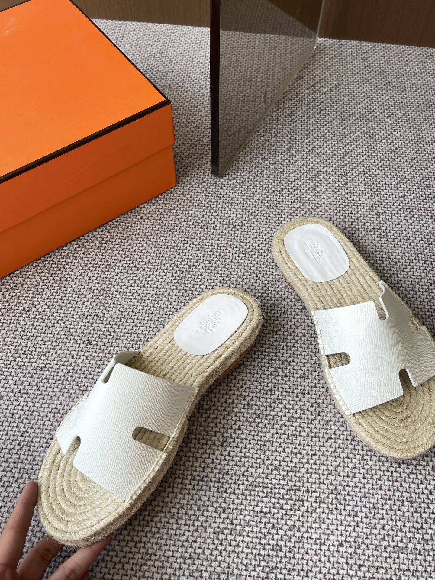 LuxluxHouse Best Quality Women Shoes Hermes