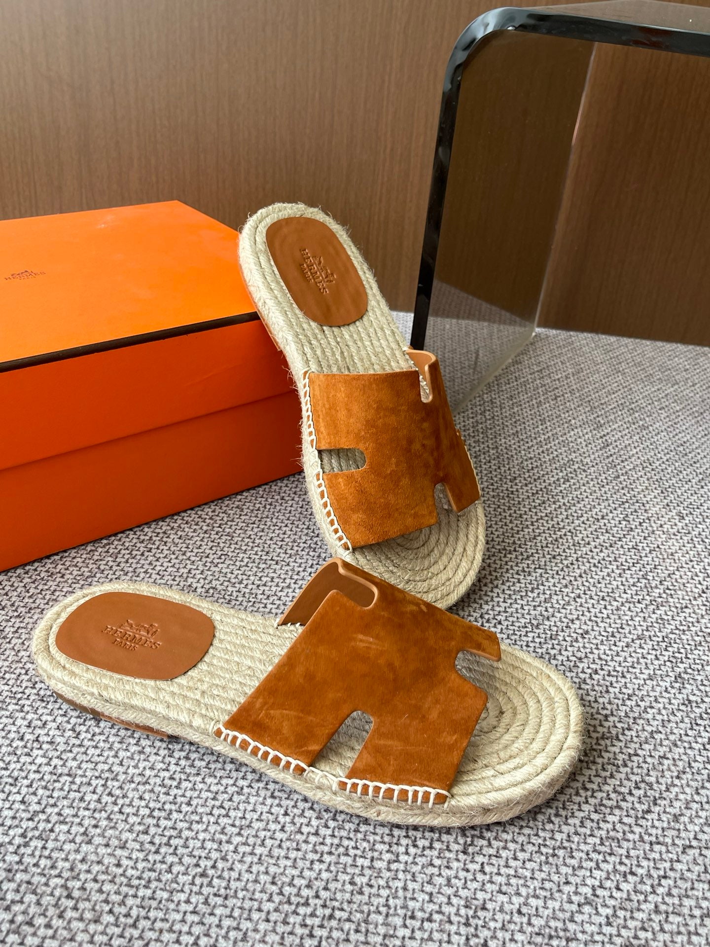 LuxluxHouse Best Quality Women Shoes Hermes
