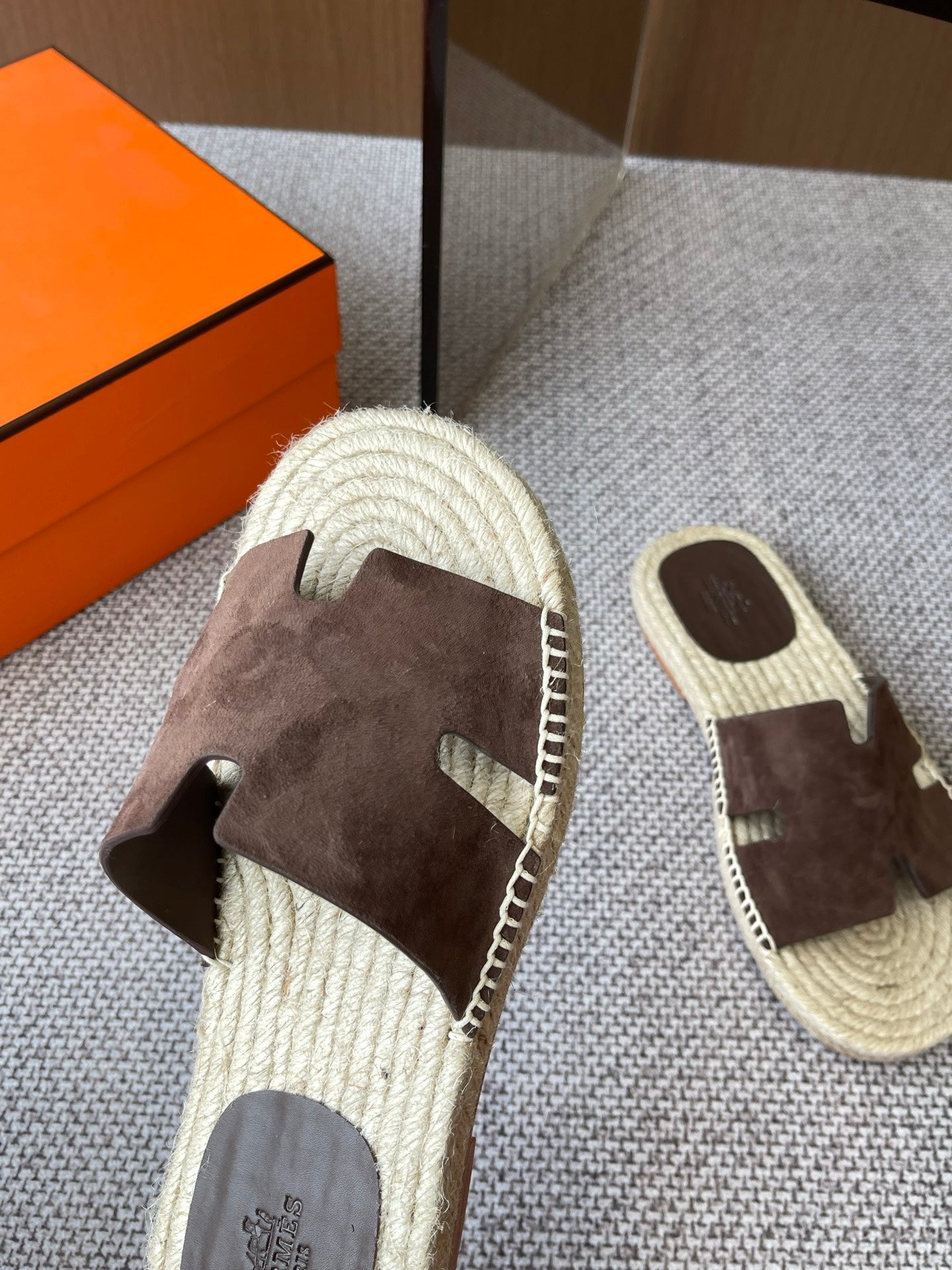 LuxluxHouse Best Quality Women Shoes Hermes