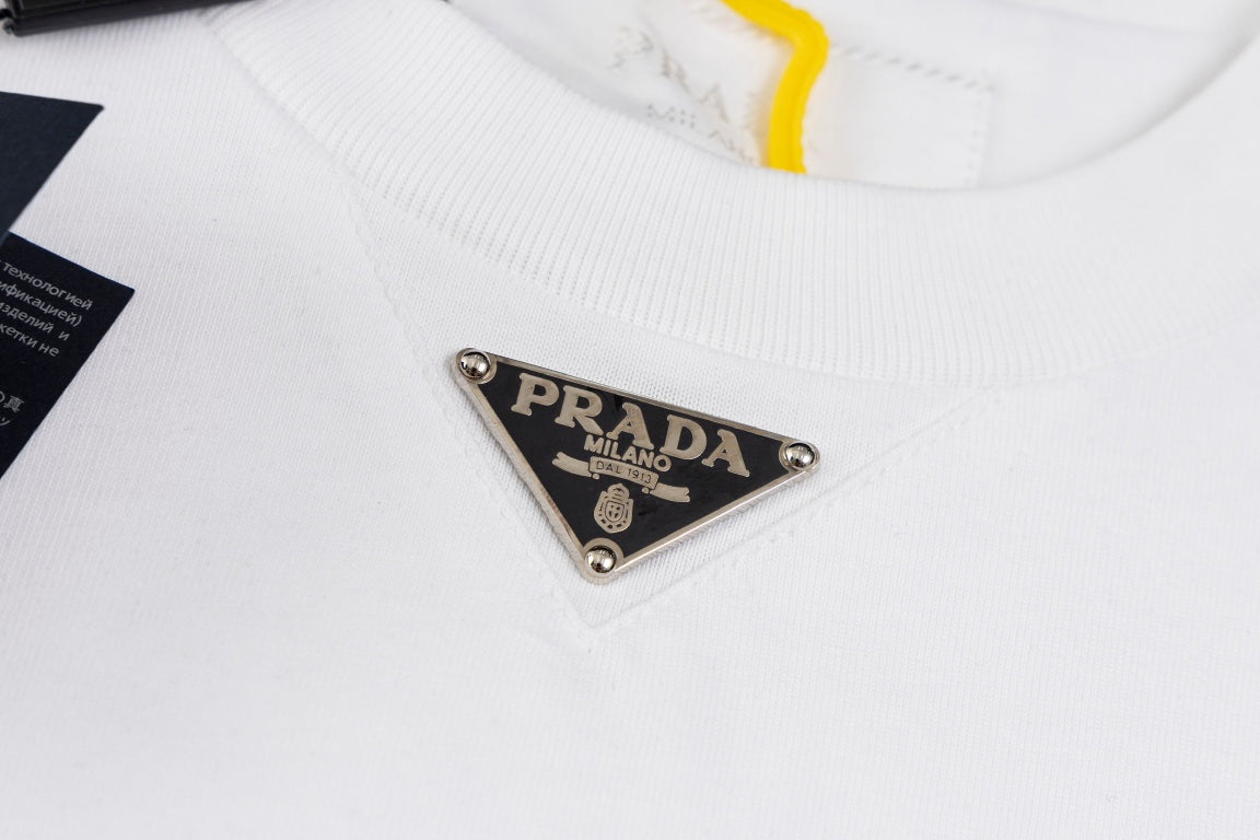 LuxluxHouse Best Quality Clothes T-shirt Prada