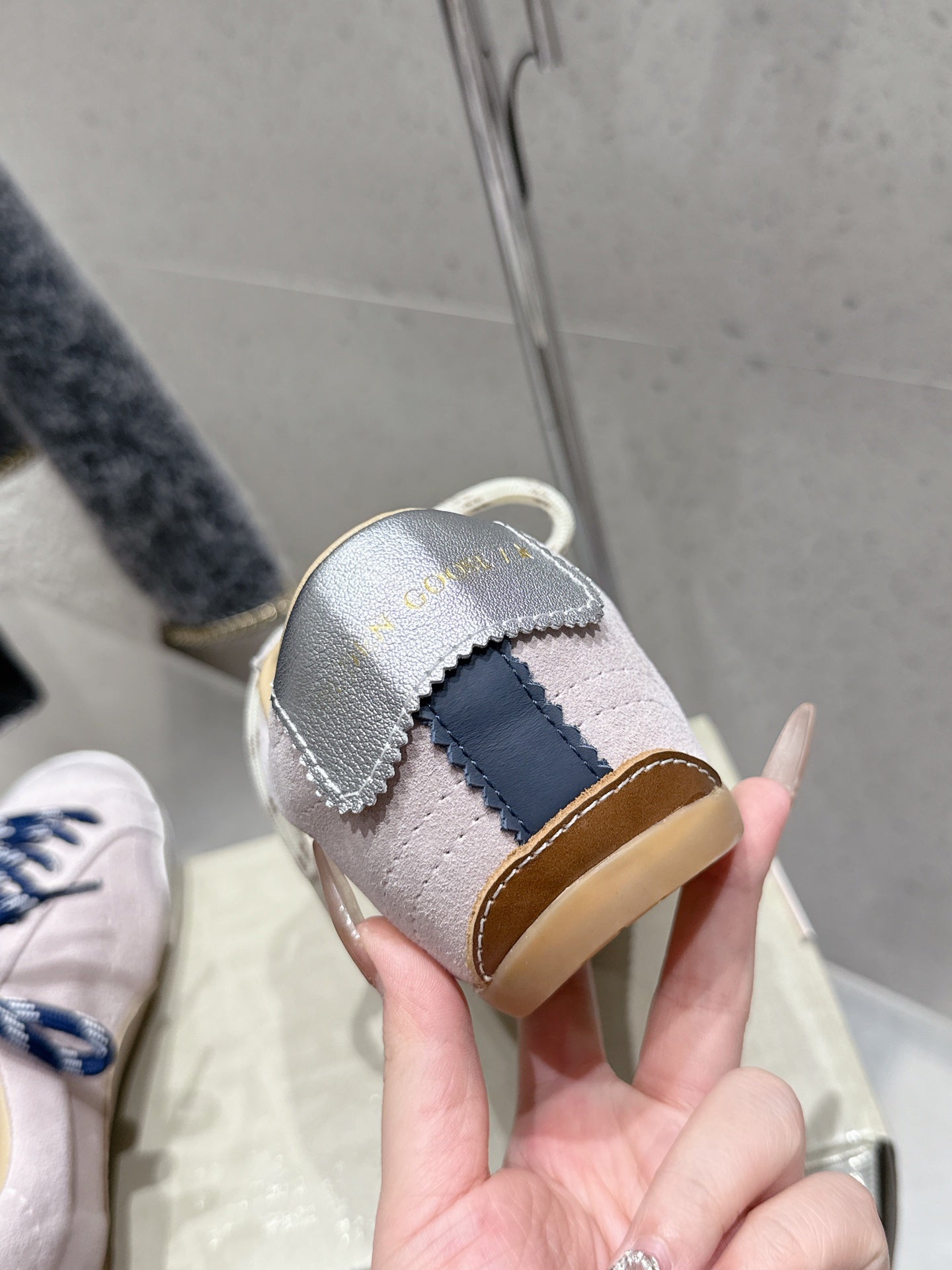 LuxluxHouse Best Quality Shoes Golden Goose