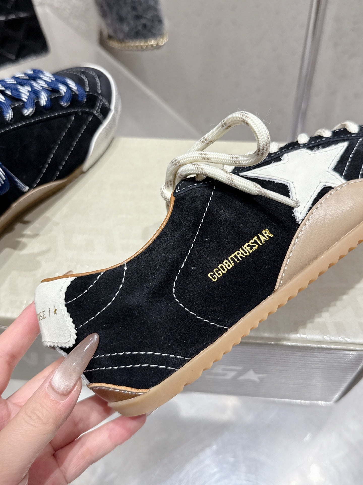 LuxluxHouse Best Quality Shoes Golden Goose